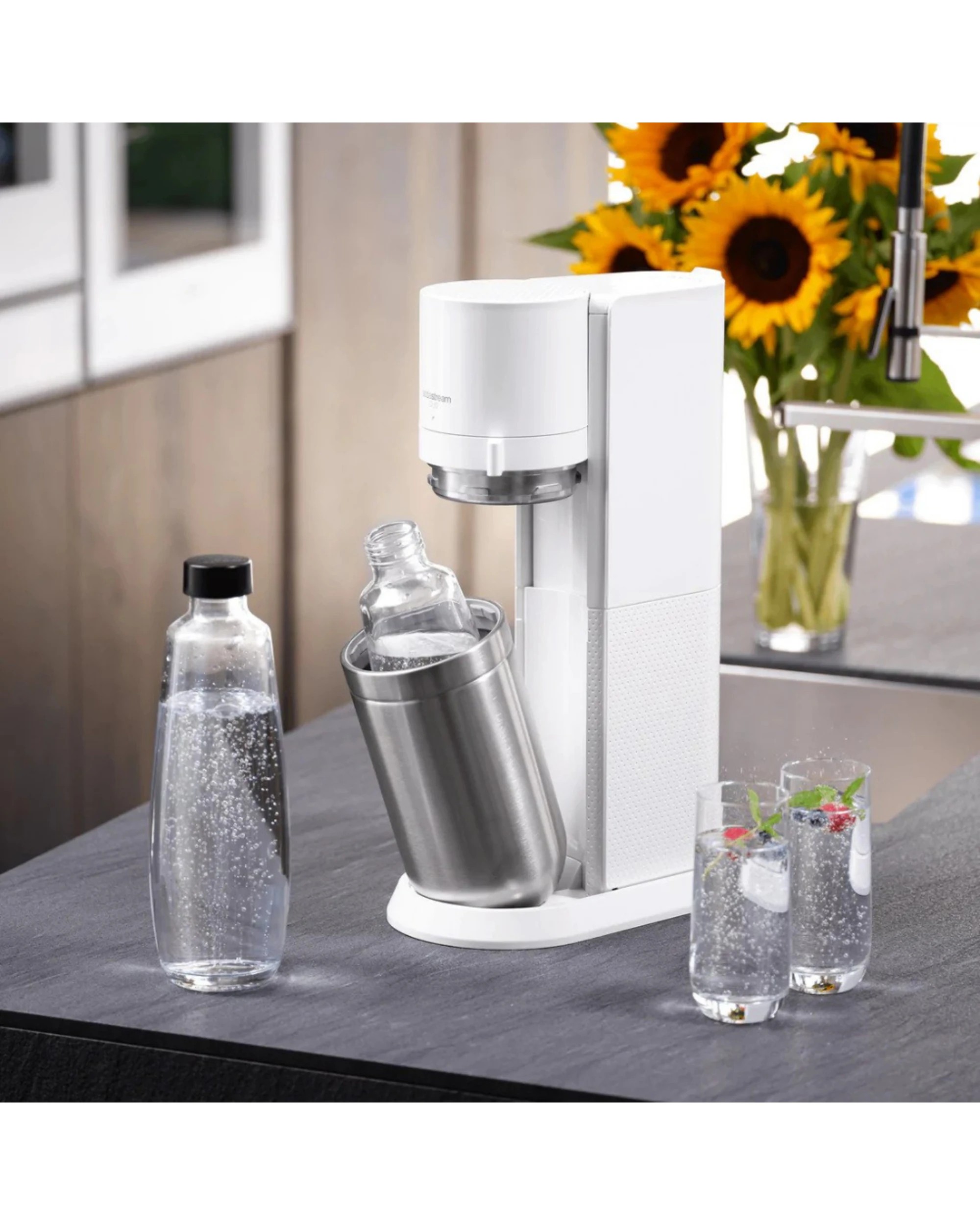 3 SodaStream DUO with Flavours - White, 3 of 4