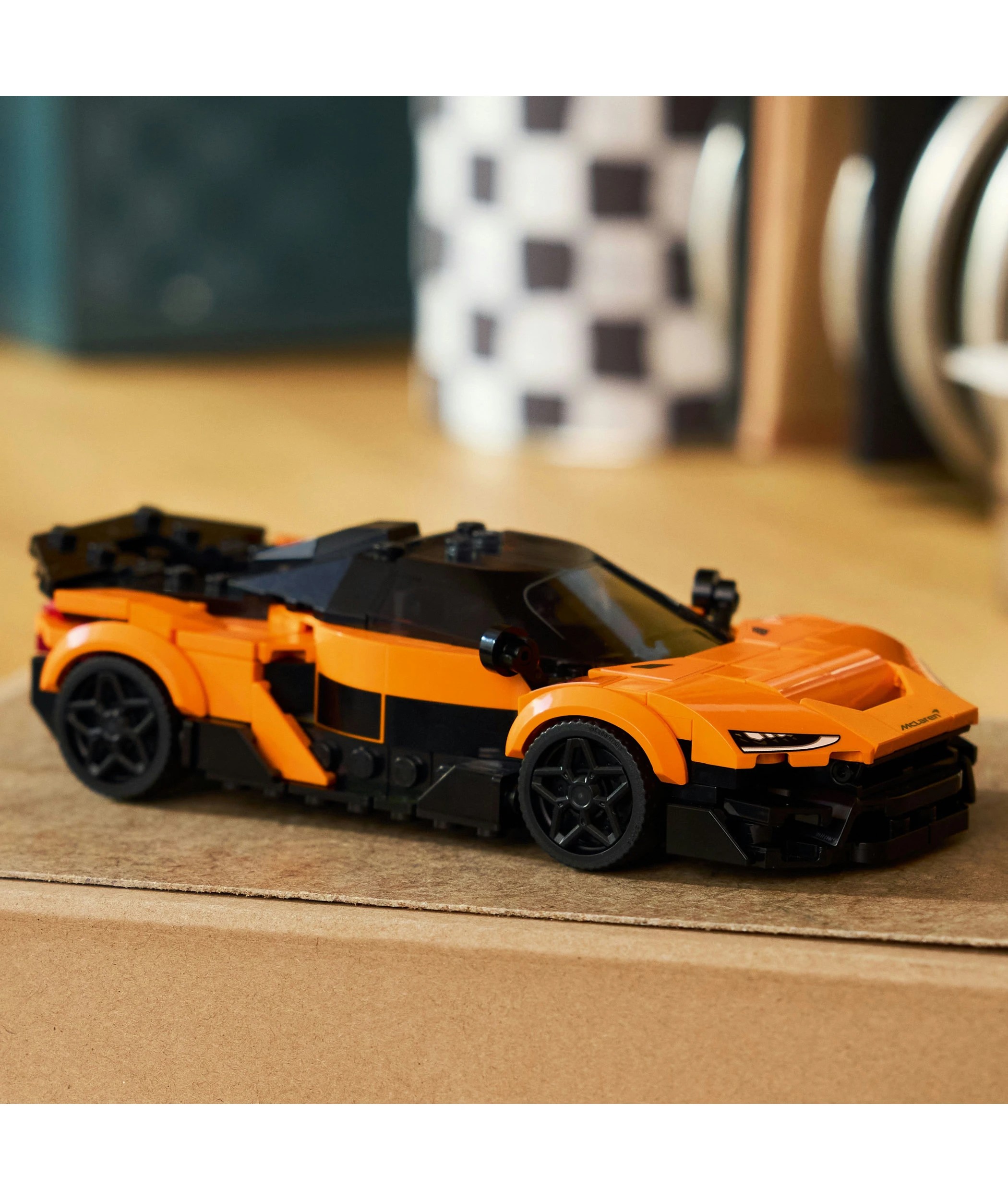 9 LEGO Speed Champions McLaren W1 77257, 9 of 10