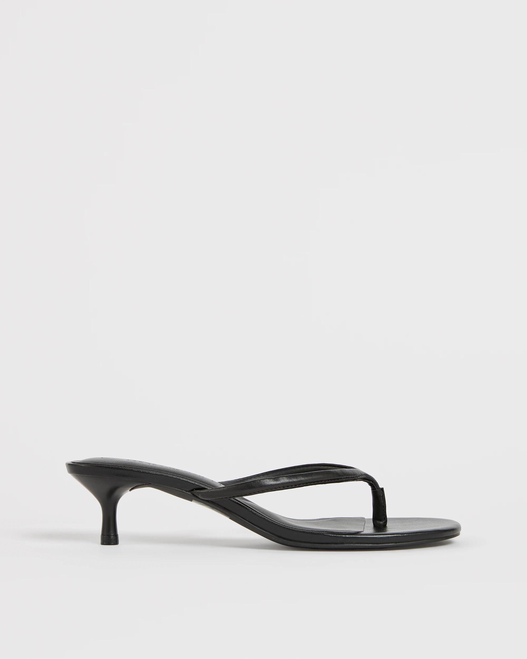 1 Target Woman Genuine Leather Thong Heels BLACK LEATHER, 1 of 3