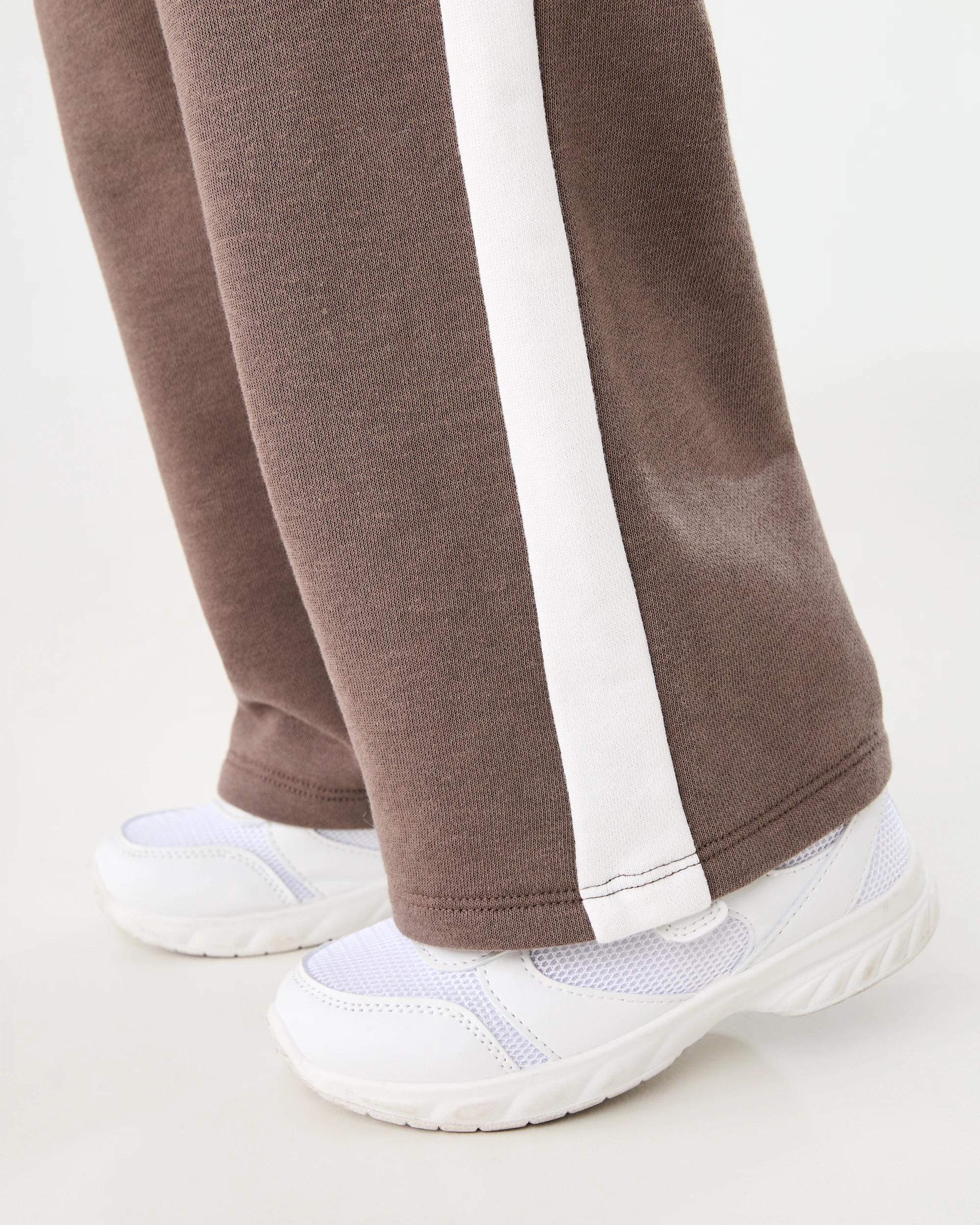 5 Straight Leg Trackpants Mlky Brwn, 5 of 7