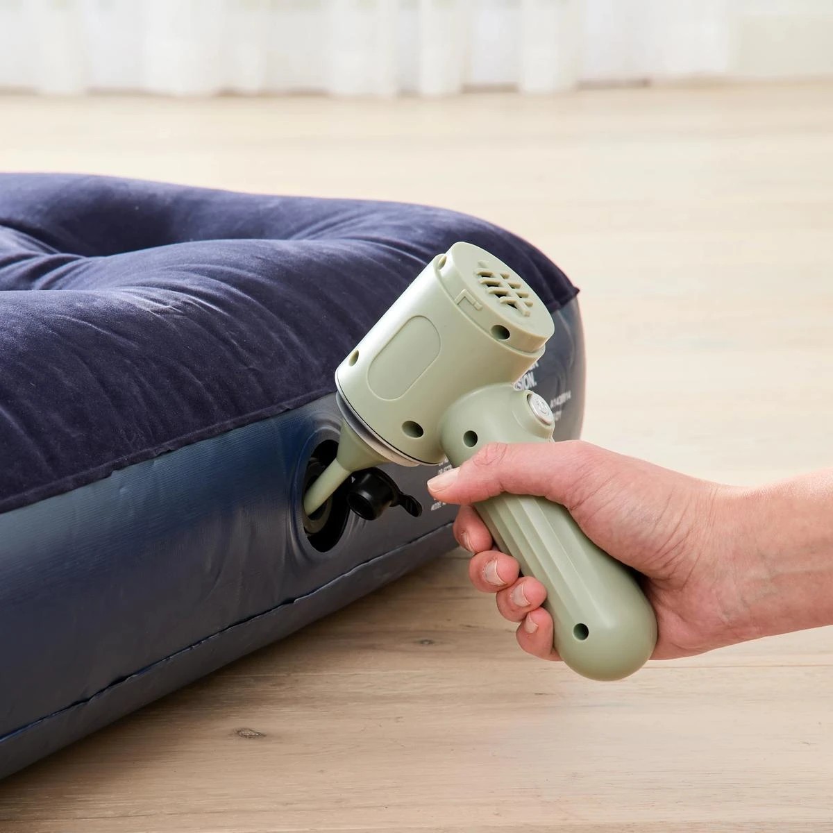 2 Mini Vacuum Cleaner - Green, 2 of 9