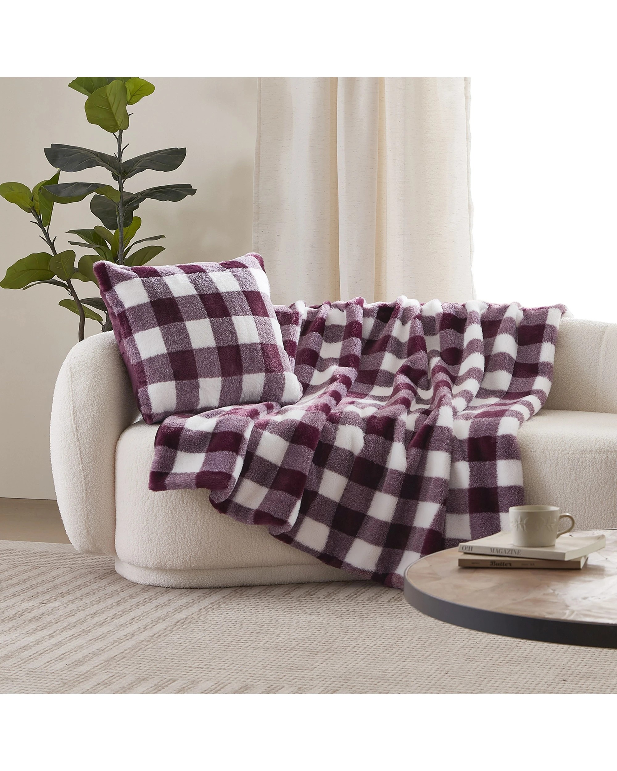 1 Dreamaker Gingham Plush Throw Blanket 130x170cm - Cherry, 1 of 6