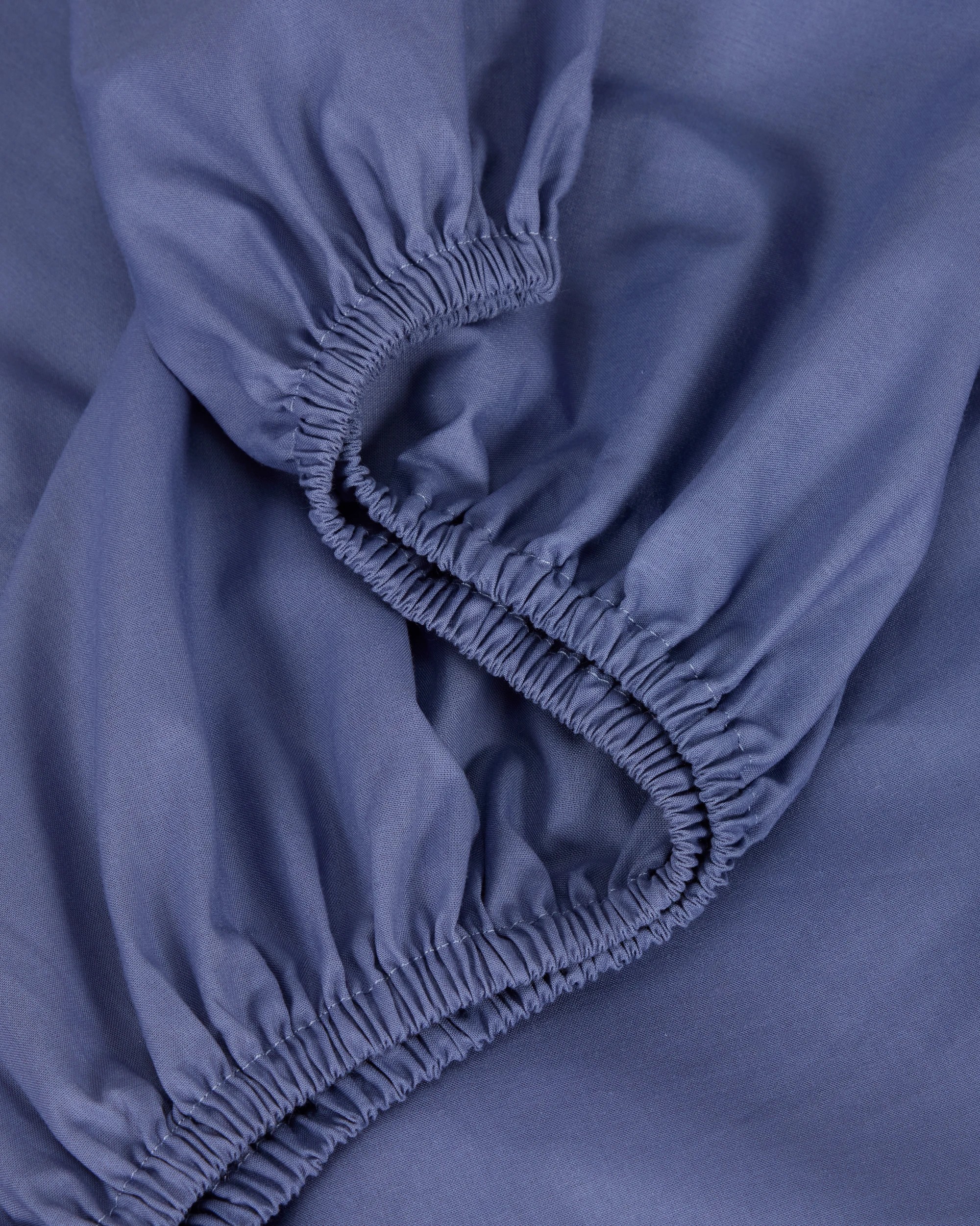 3 180 Thread Count Fitted Sheet - Double Bed, Mid Blue, 3 of 4