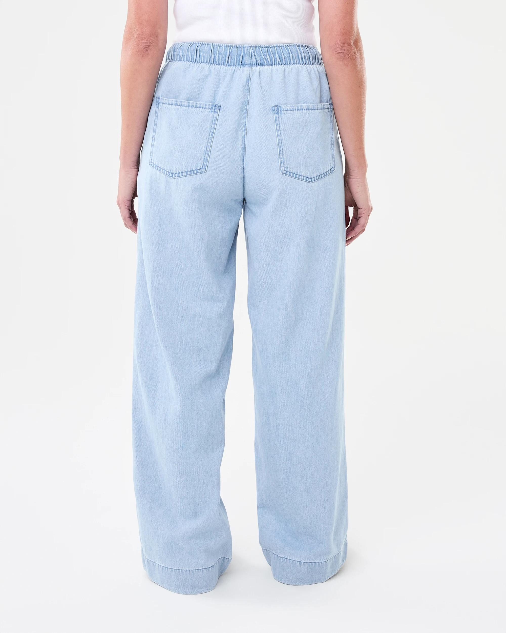 5 Comfort Wide Leg Jeans Light Denim Wash, 5 of 9