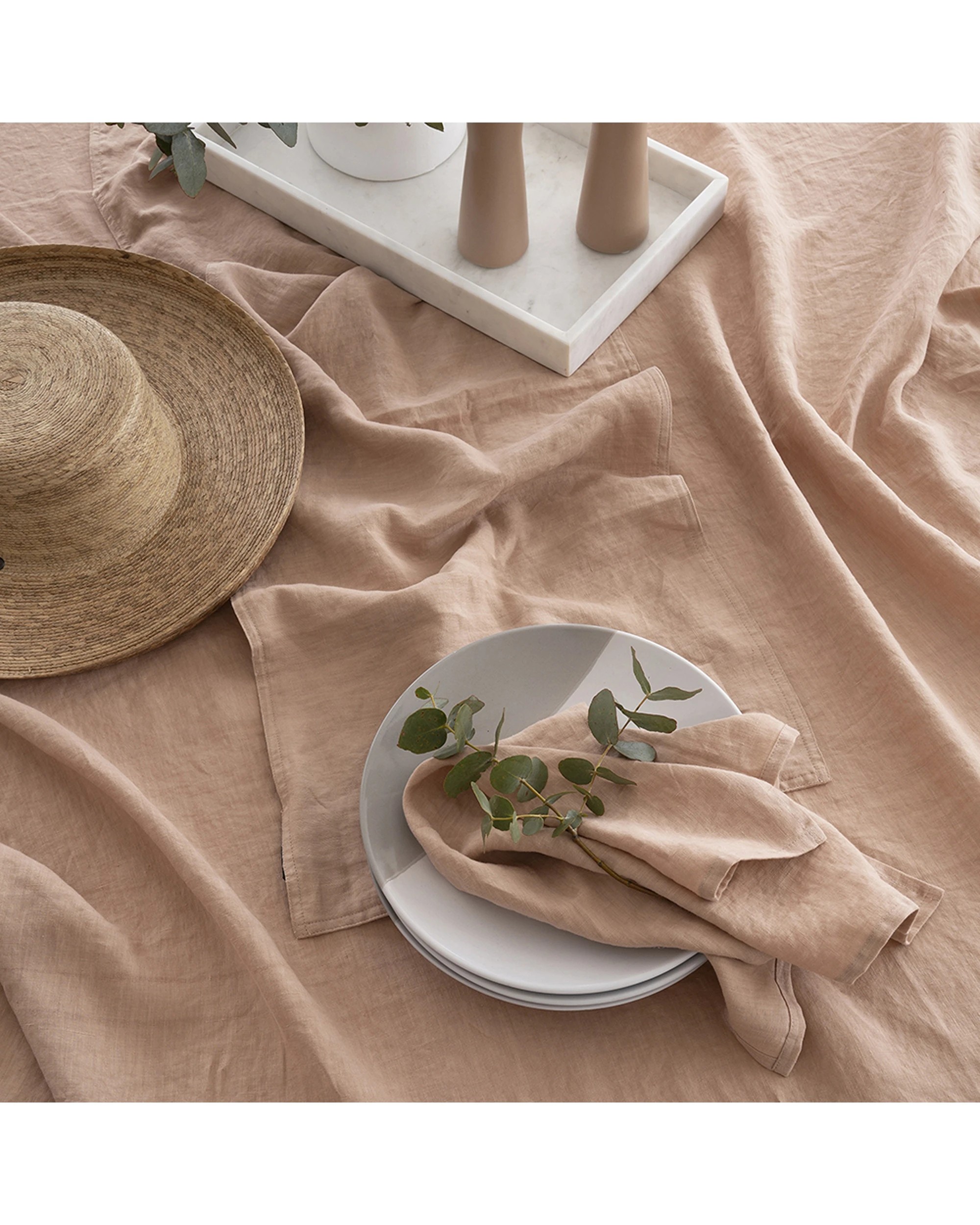 1 Bambury Home Decor Tableware Linen Table Runner Tea Rose Woven 35x180cm - Red, 1 of 1