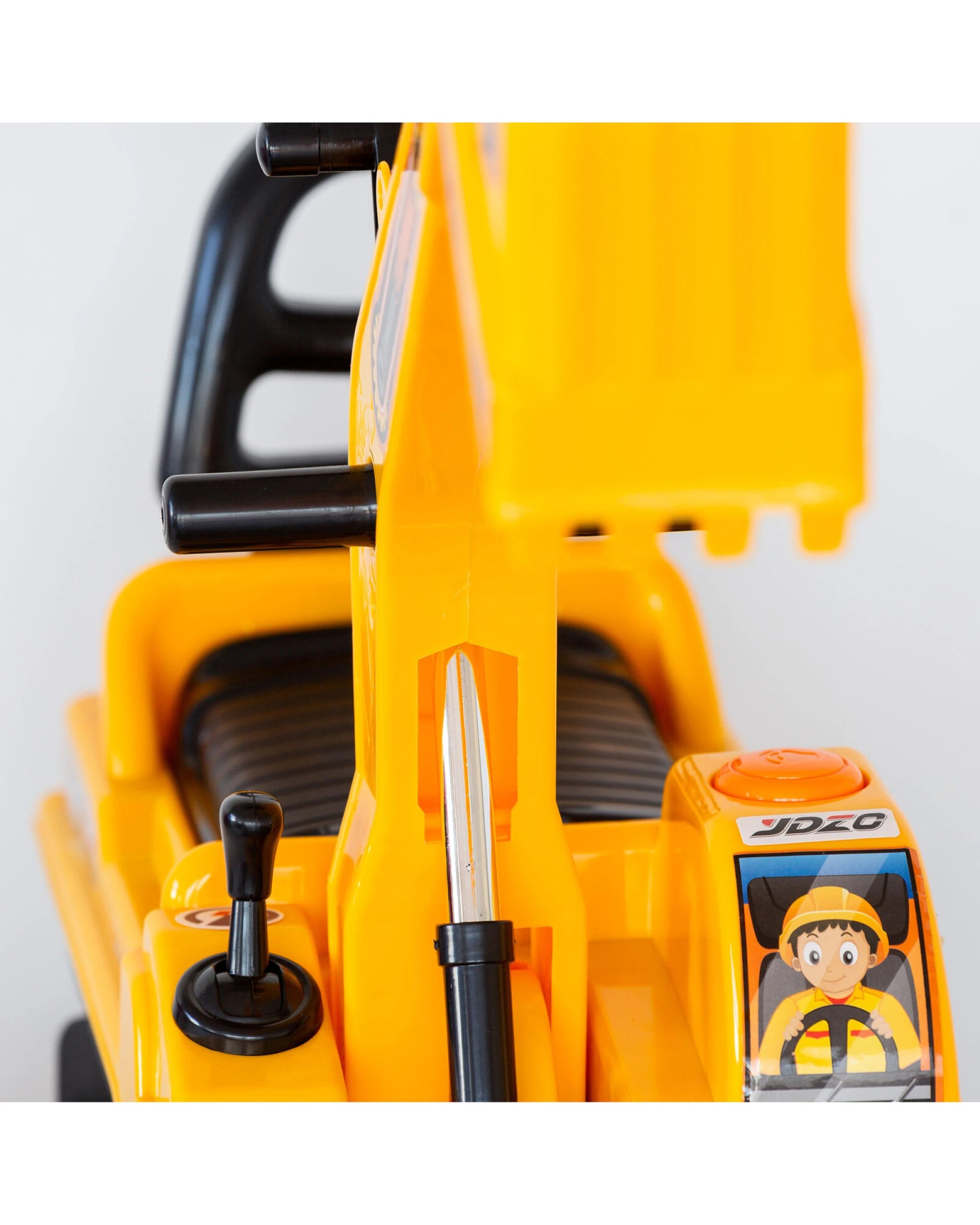 5 Lenoxx Ride-on Children's Excavator w/ Sturdy Track and Dual Operation Levers to Scoop, 5 of 7