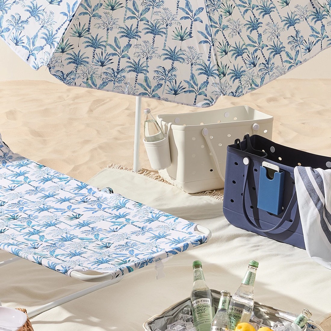 10 EVA Beach Tote - White, 10 of 10