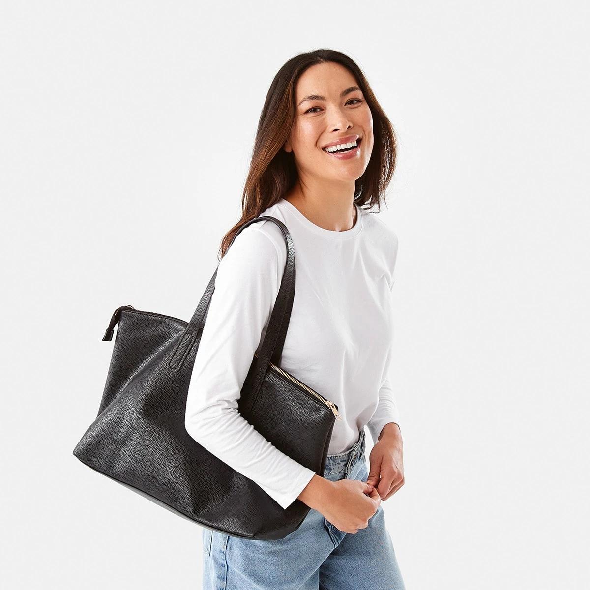 5 Zip Front Tote Bag Black, 5 of 6