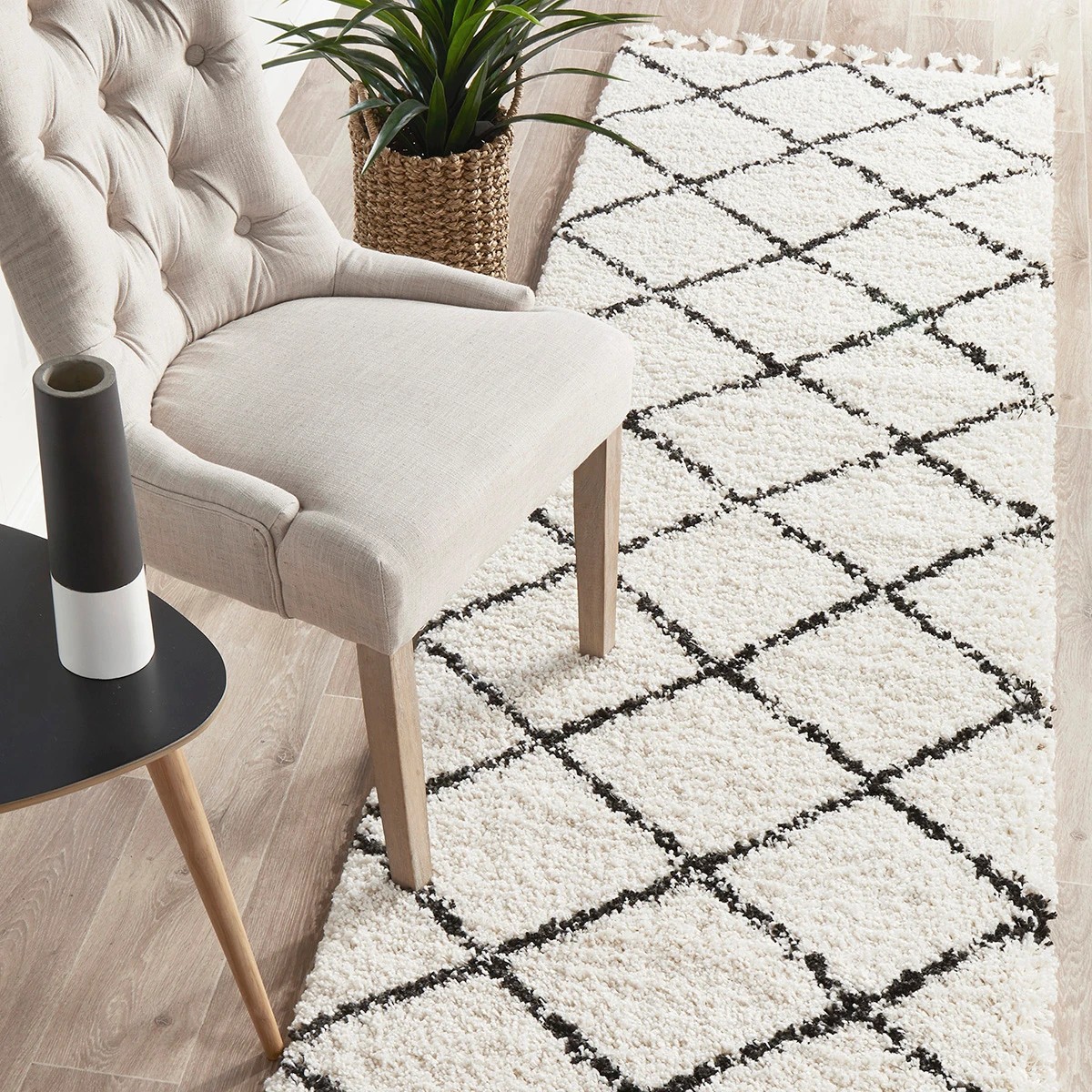 1 Common Ground Rugs Amber 22 300x80cm - Medium Shag Rug - Natural, 1 of 7