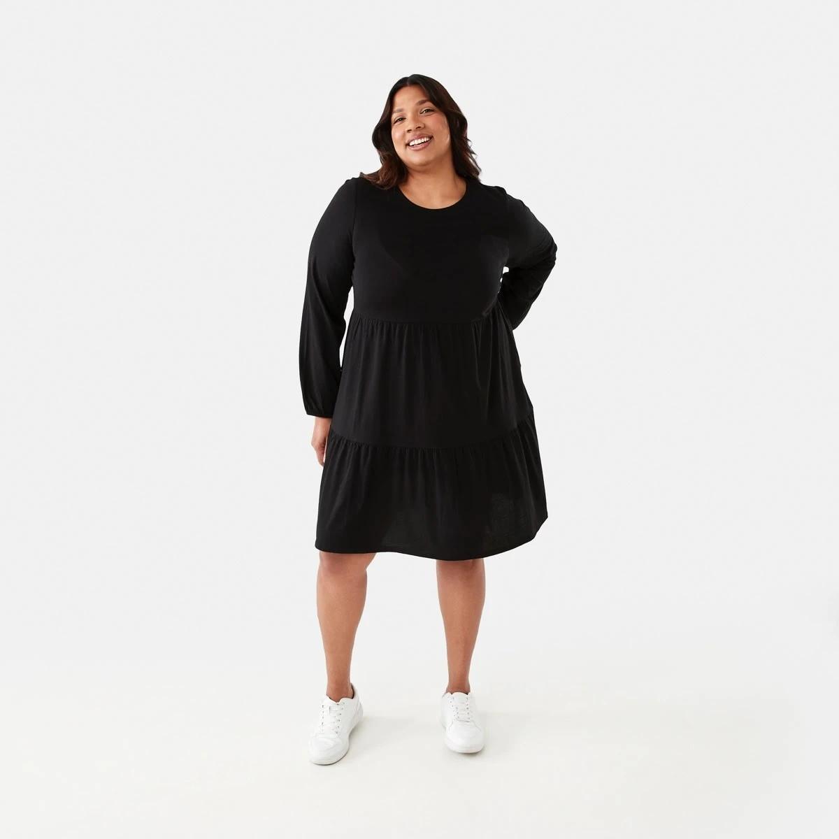 7 Curve Long Sleeve Frill Hem Dress Black, 7 of 7