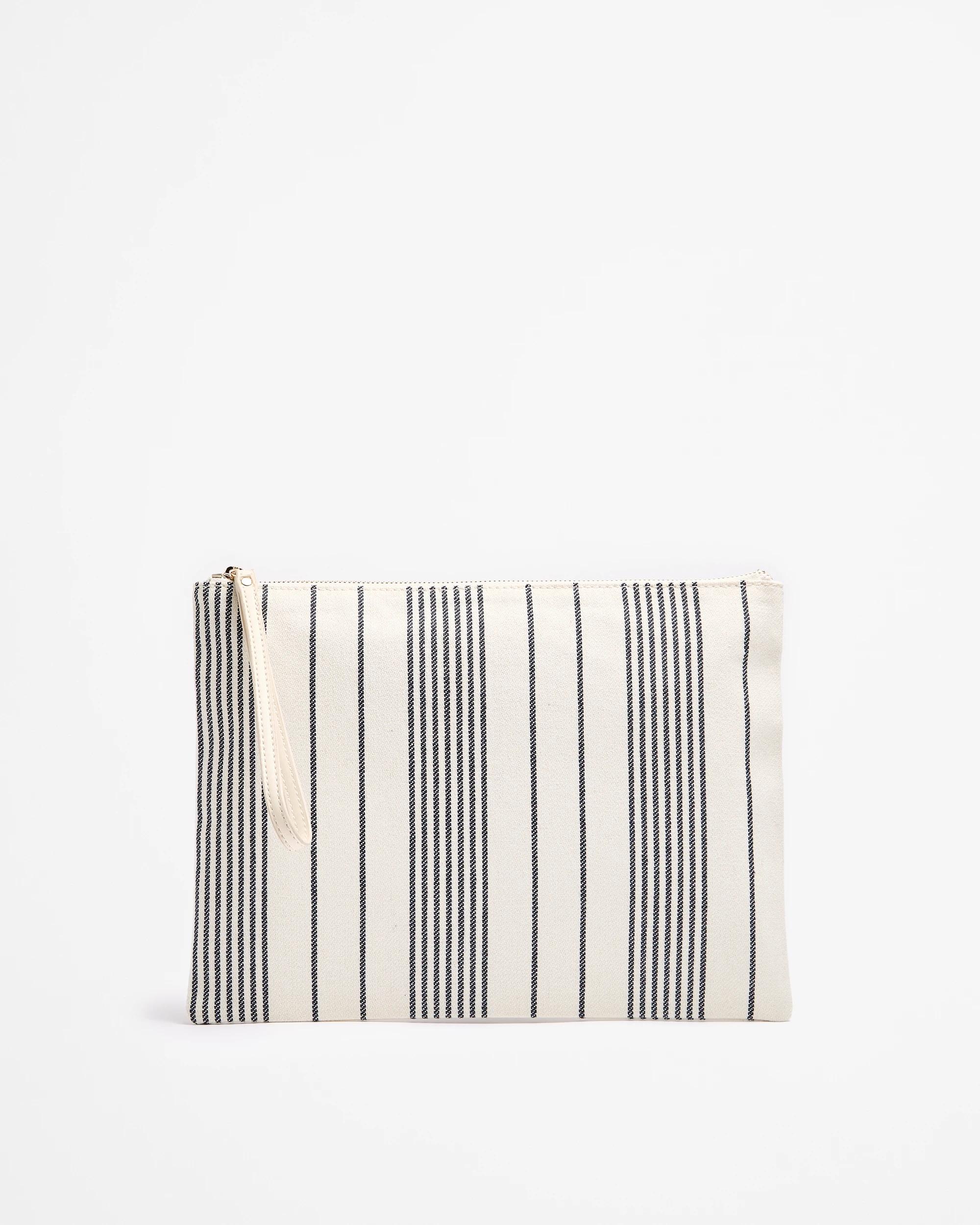 1 Target Printed Swimwear Bag
 - White , 1 of 3