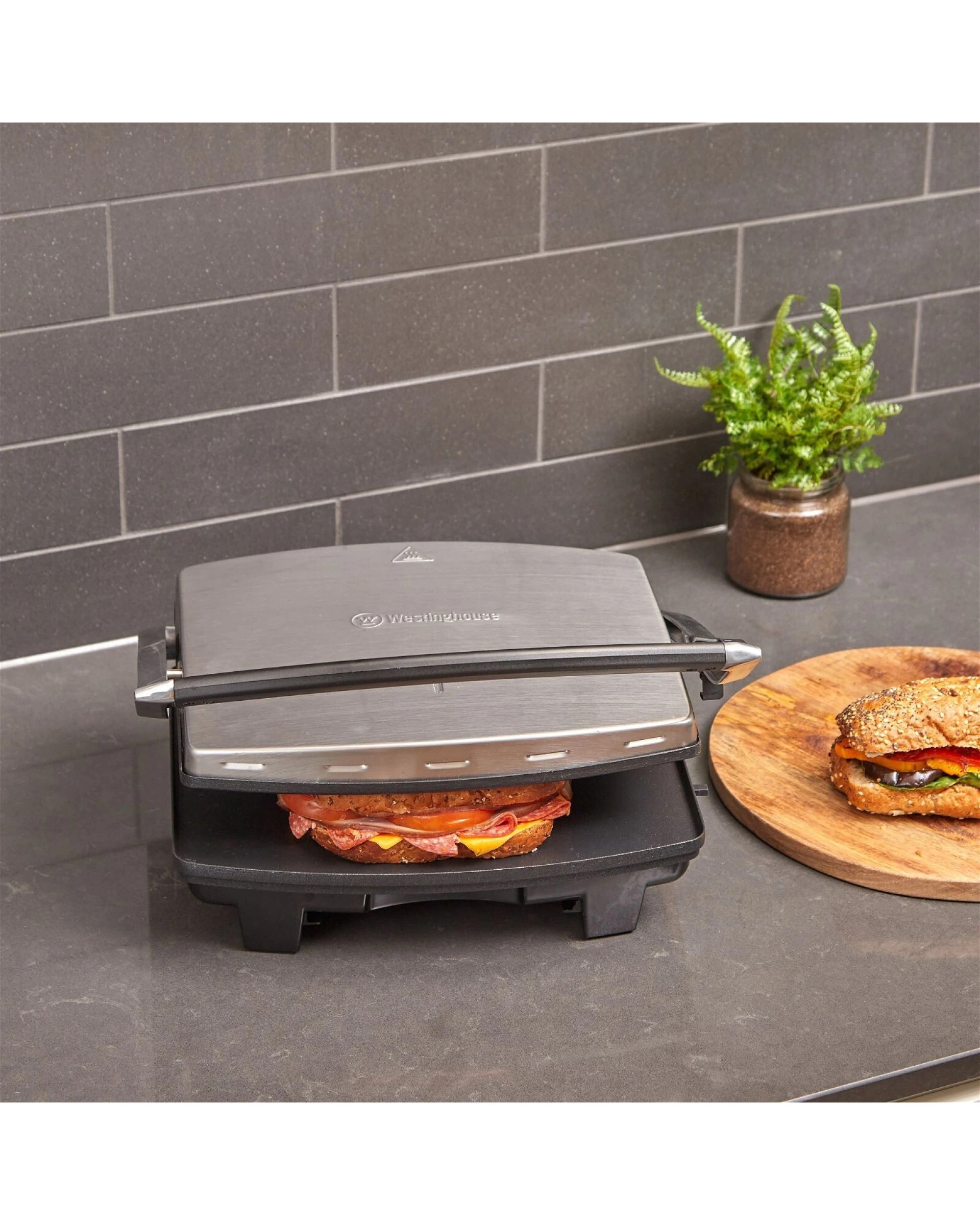 2 Westinghouse Sandwich Hot Press Grill for 4 Slices with Flat Plates, 2 of 7