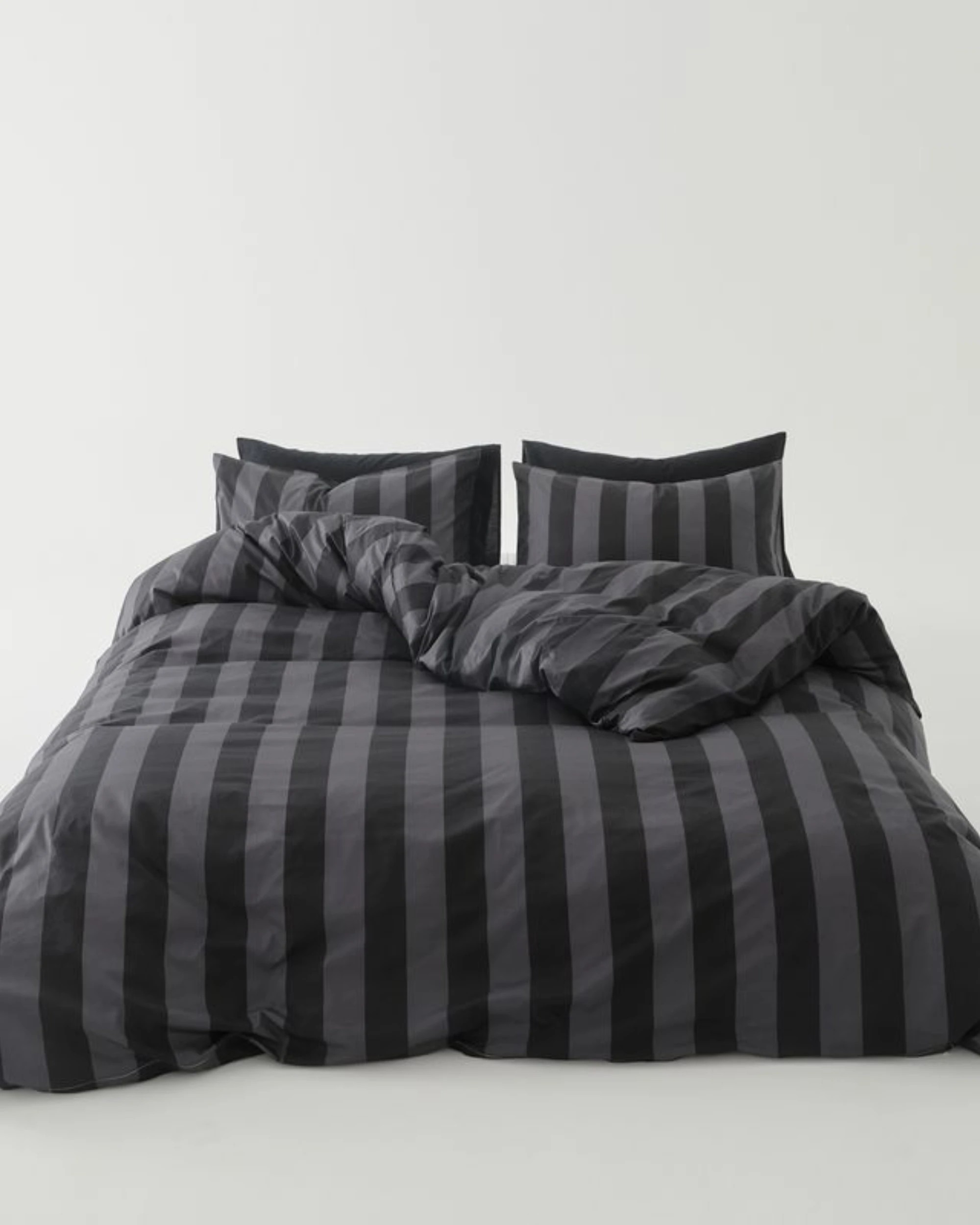 2 Gioia Casa Printed Cotton Reversible Quilt Cover Set - Super King Bed - Harry, 2 of 5