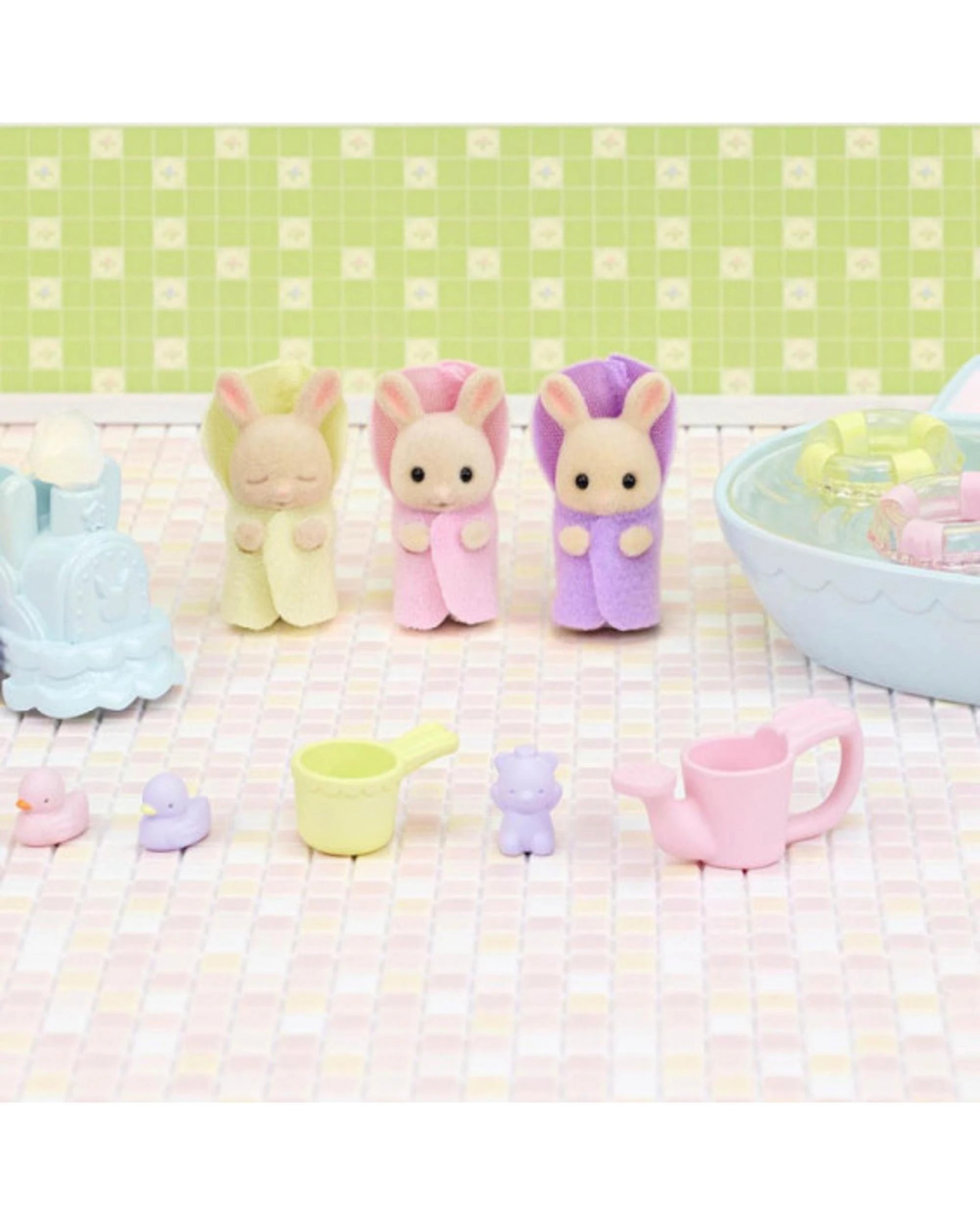 5 Sylvanian Families Triplets Baby Bathtime Set, 5 of 5