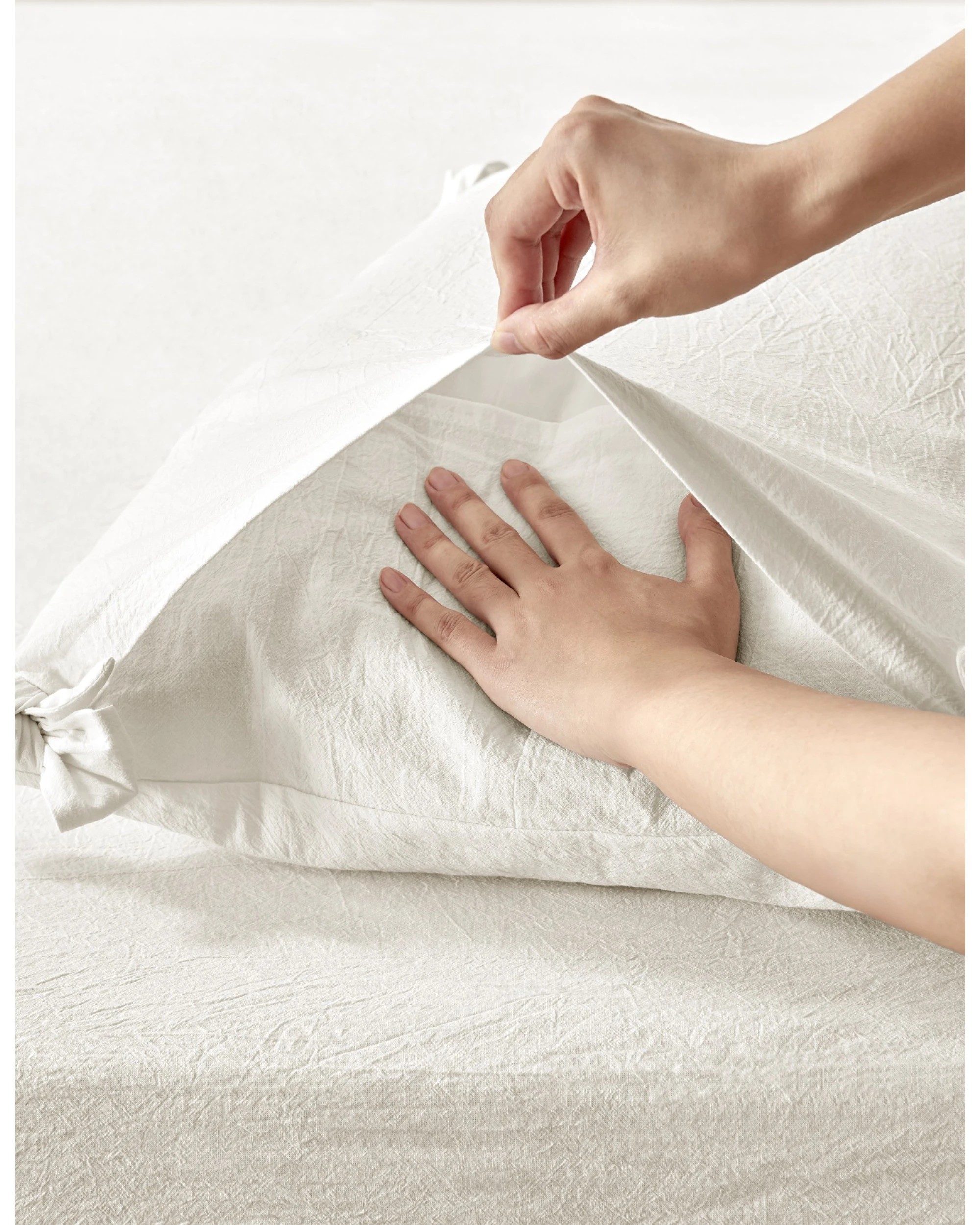 5 Dreamaker Bonnie Washed Cotton Quilt Cover Set with Bows - Queen Bed - White, 5 of 9