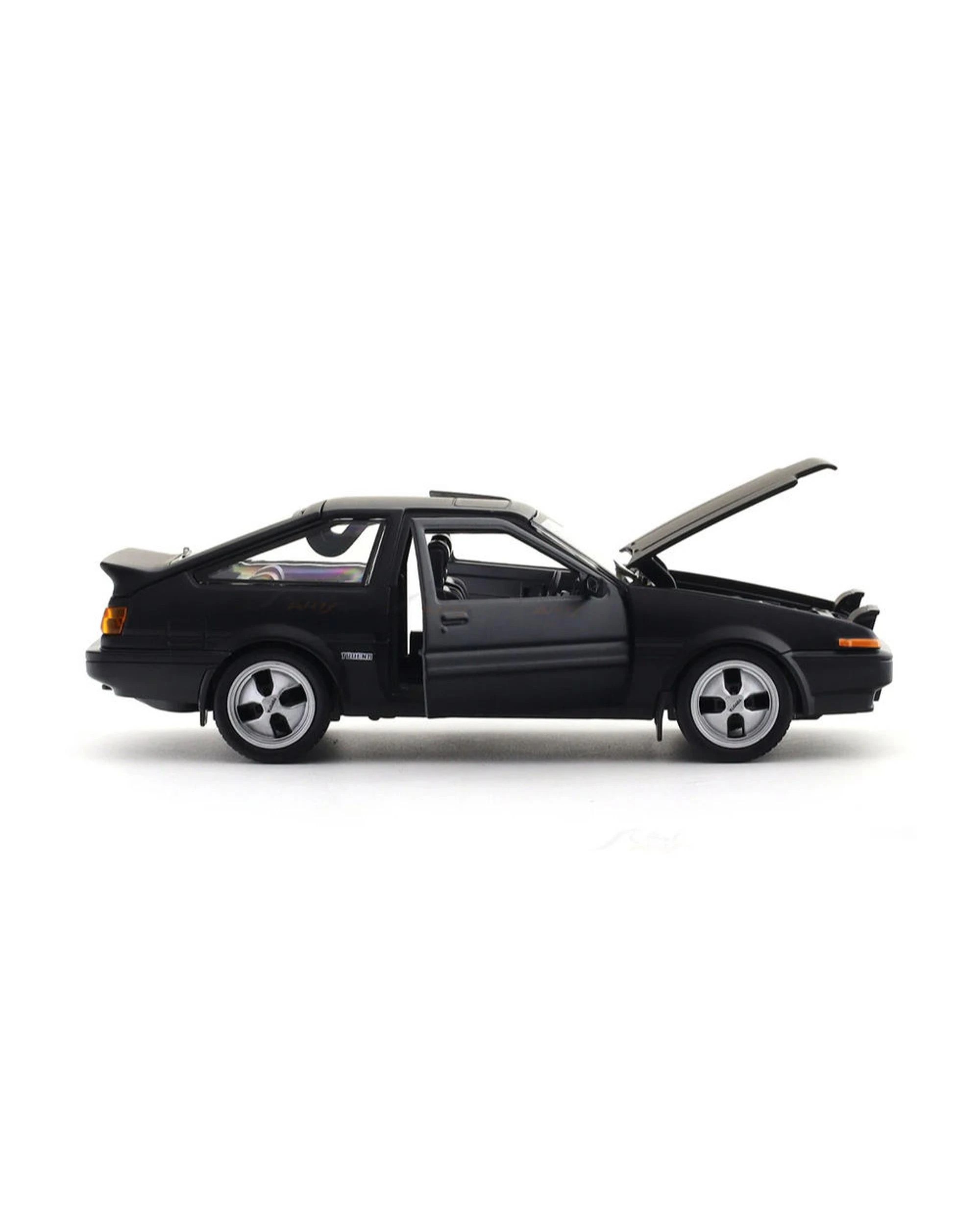 7 Maisto Special Edition 1983 Toyota Sprinter Trueno AE86 1:24 Scale Diecast Vehicle, 7 of 9