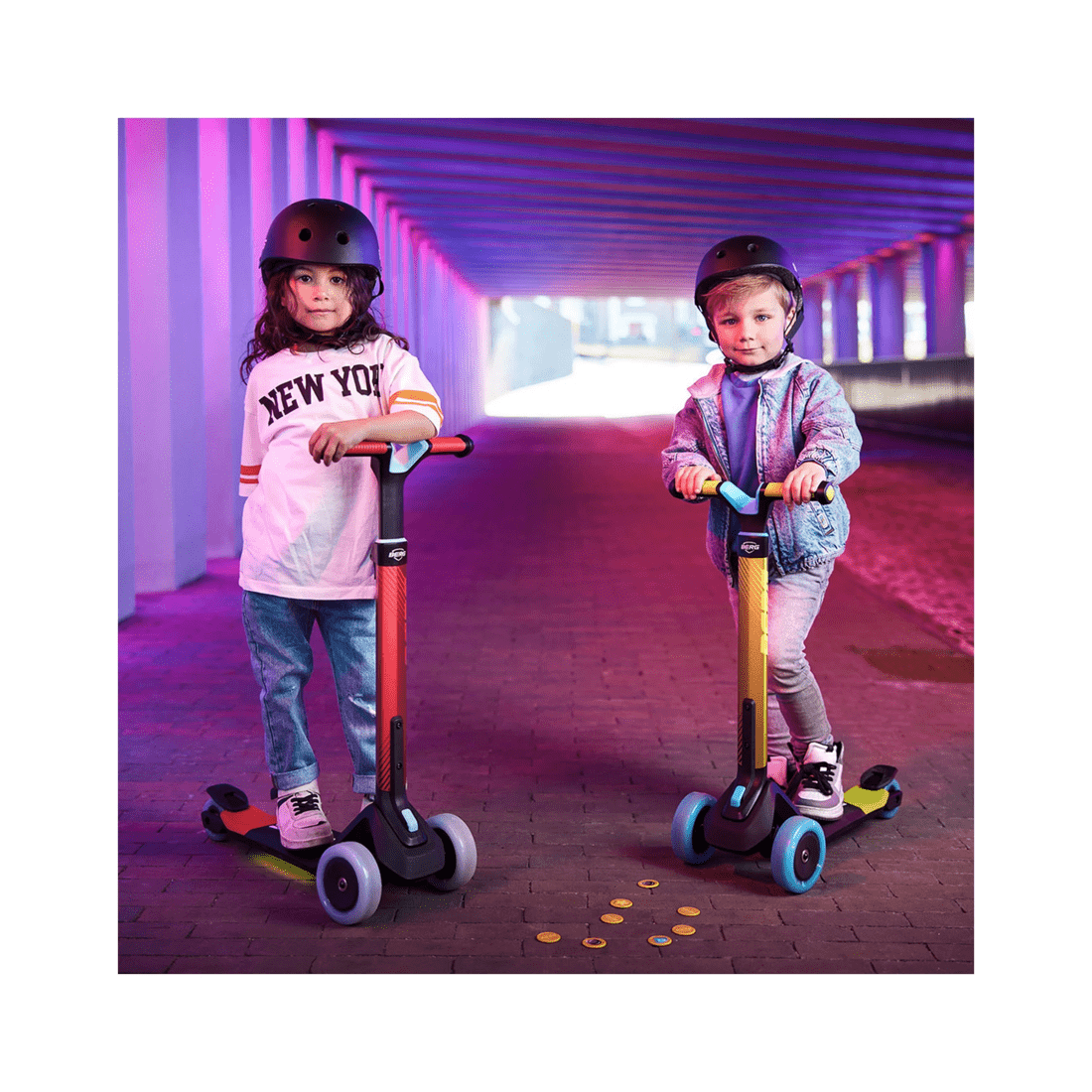 3 BERG Nexo Foldable Kids Scooter With Lights Adjustable Handlebar Stable
 - green, 3 of 4