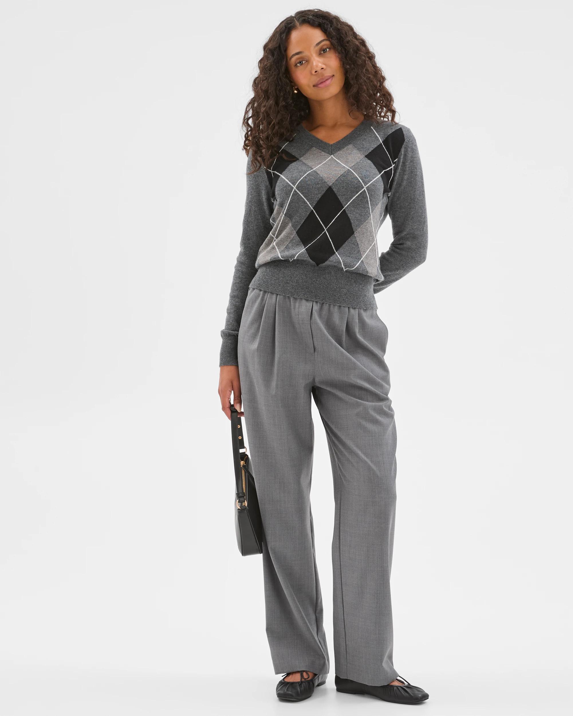 1 Preview Argyle V-Neck Jumper CHARCOAL, 1 of 7