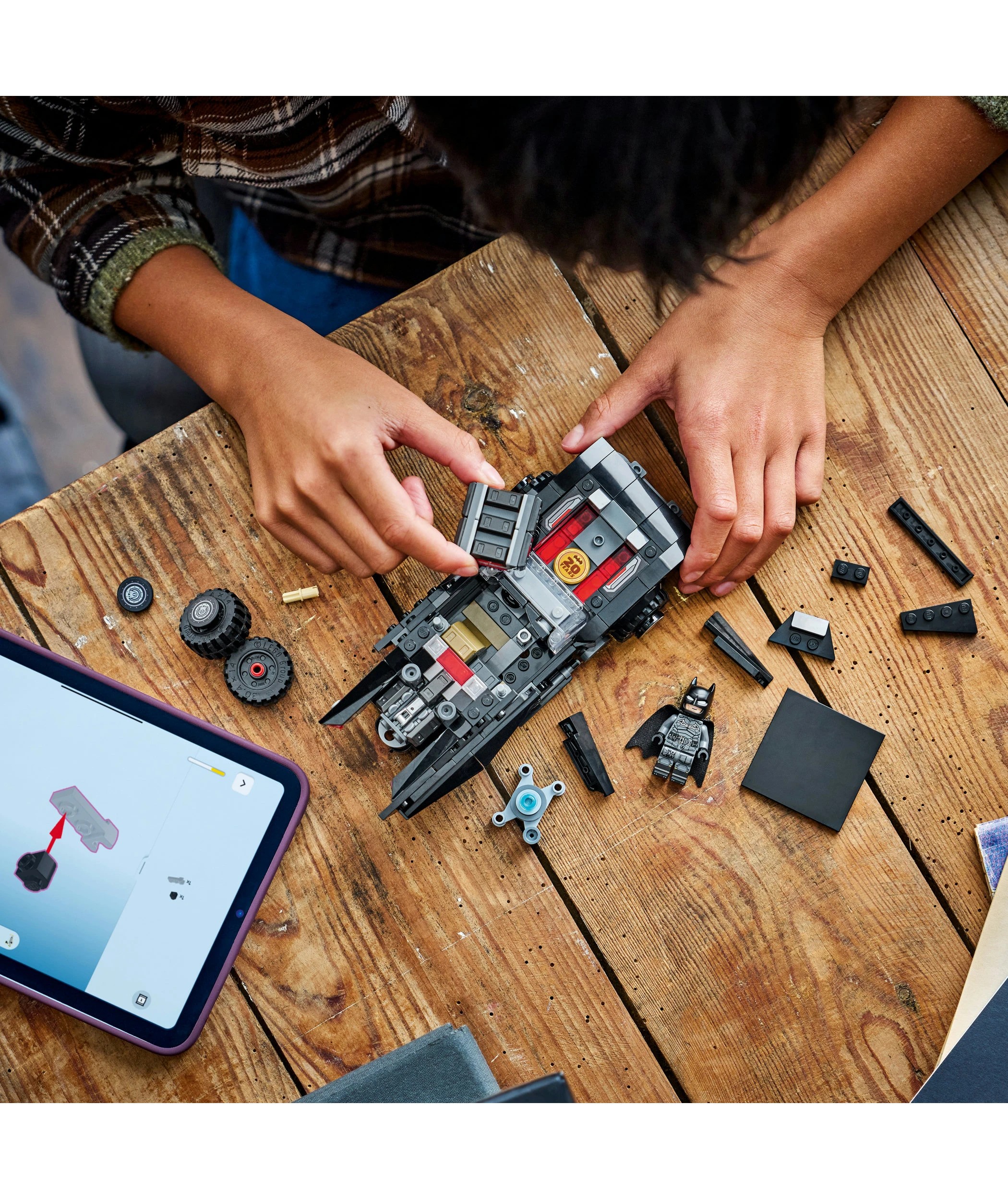 8 LEGO Super Heroes DC The Batman Batmobile 76332, 8 of 10