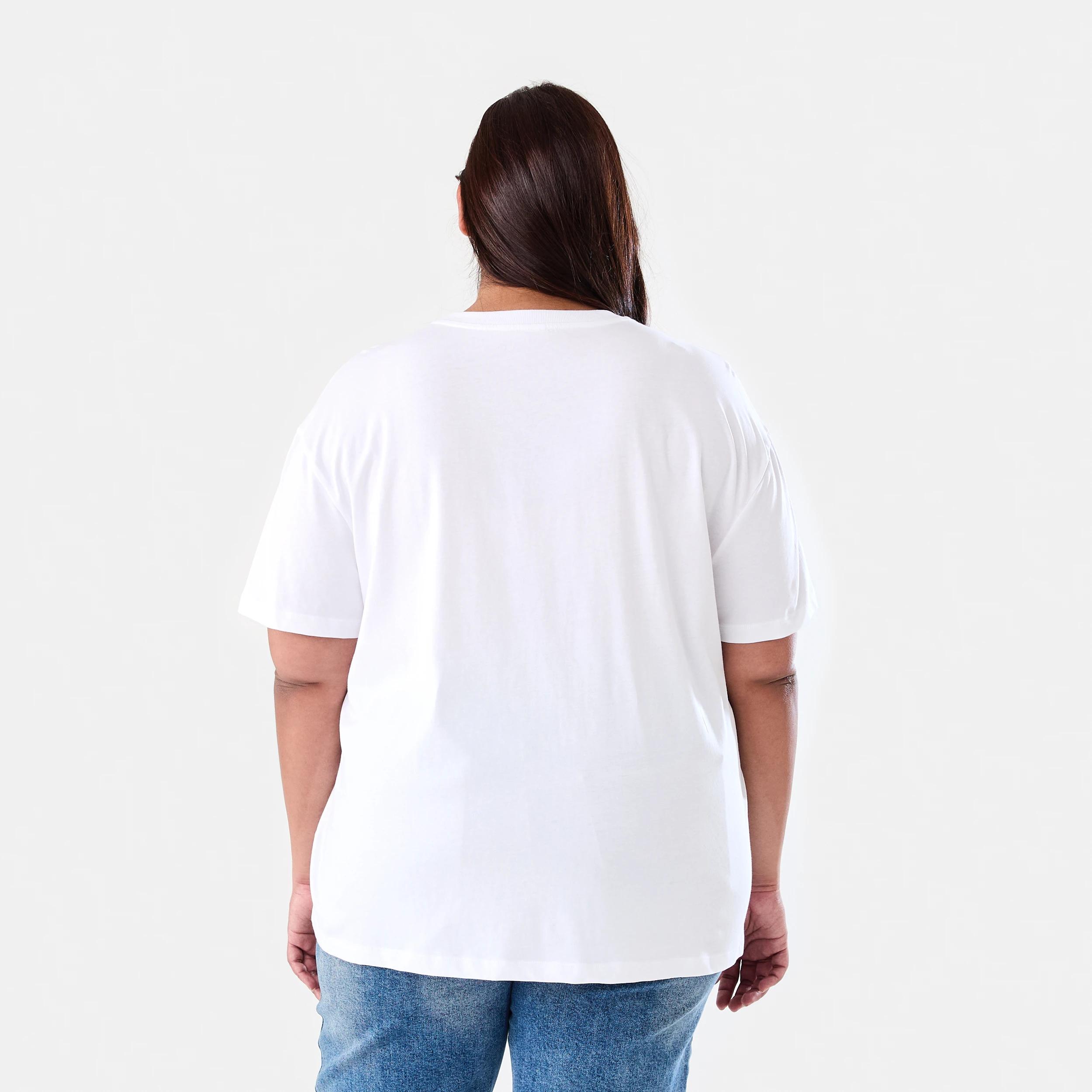 3 Curve Short Sleeve Boyfriend T-shirt Beach Club, 3 of 6