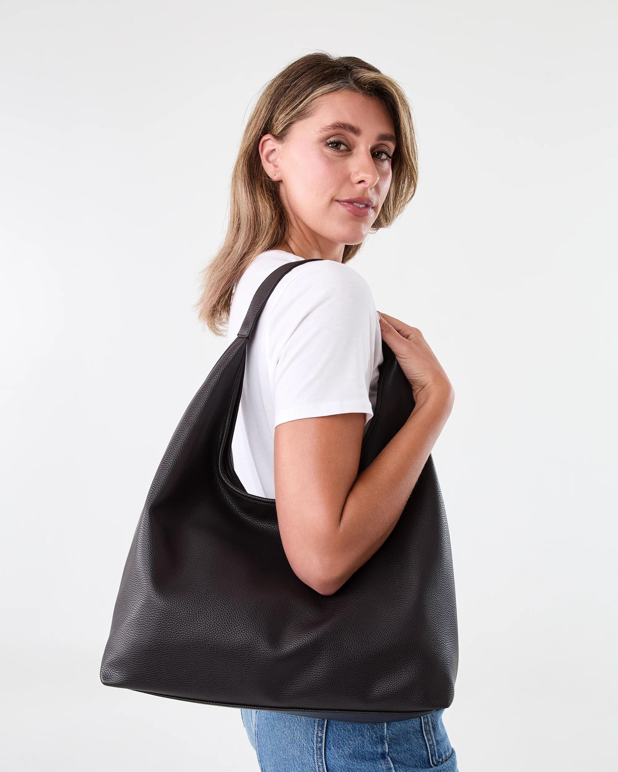 1 Everyday Zip Shoulder Bag Deep Fudge, 1 of 1