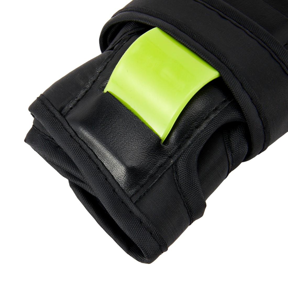 6 Junior Protective Set - Black and Green, 6 of 7