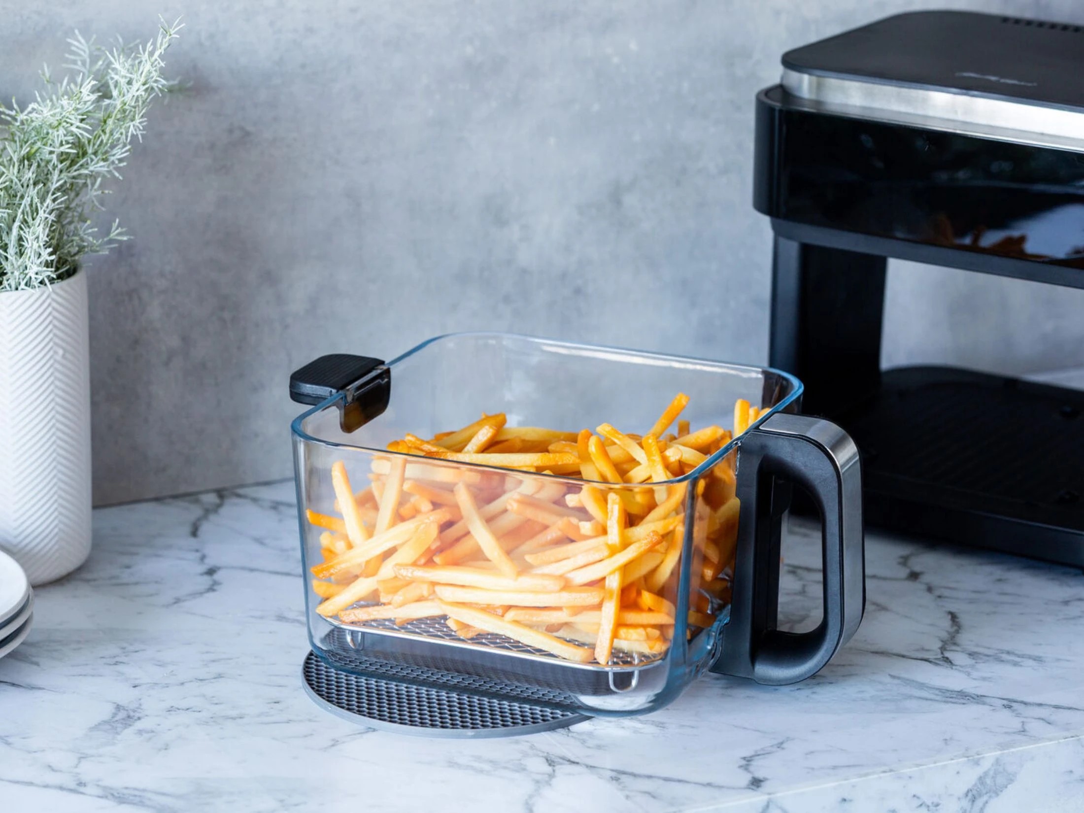 4 Healthy Choice PFAS-Free 1200–1400W 6.5L Touch-Controlled Digital Air Fryer with Glass Basket, 4 of 5