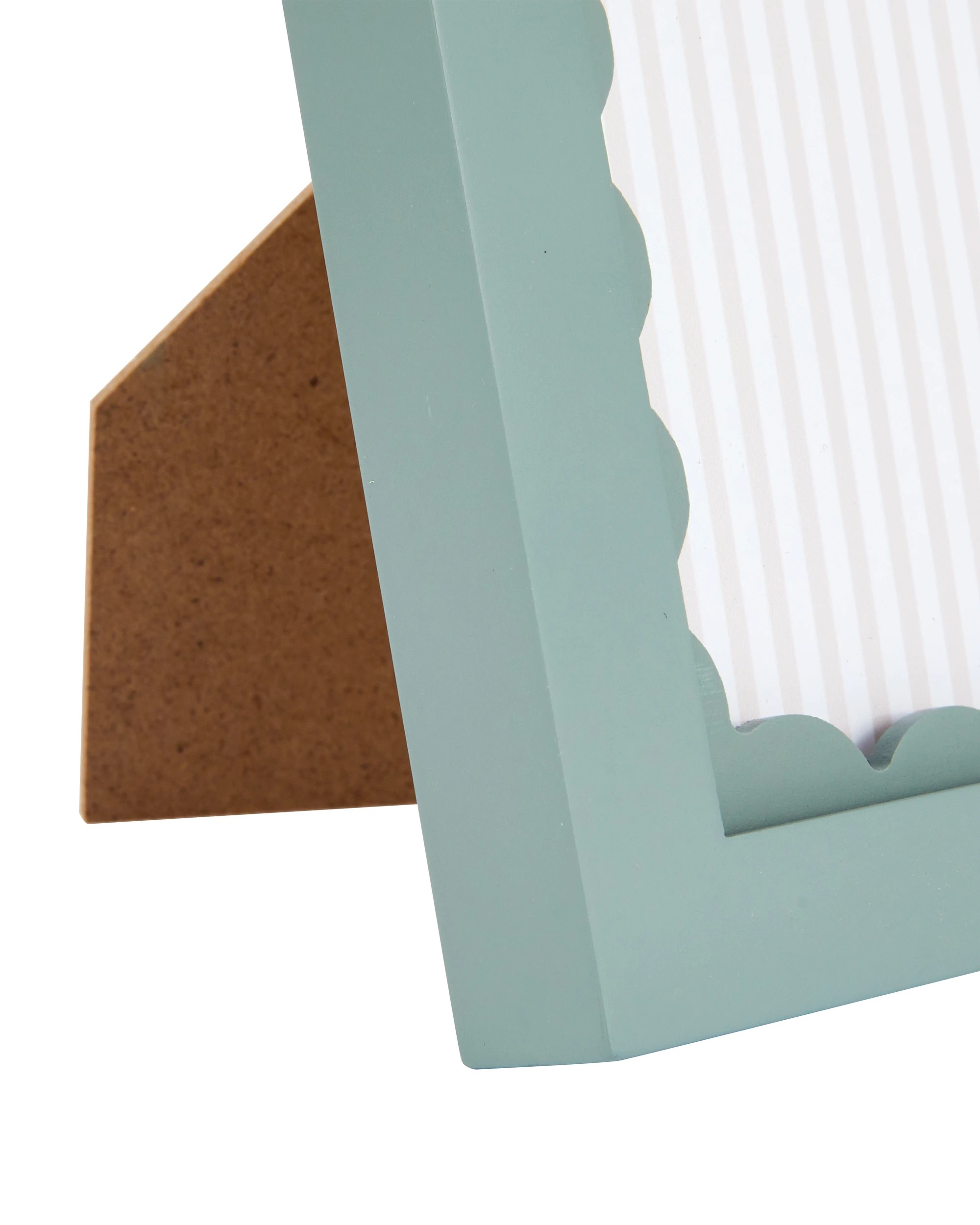 3 Scallop Photo Frame - 5in. x 7in., Green, 3 of 5