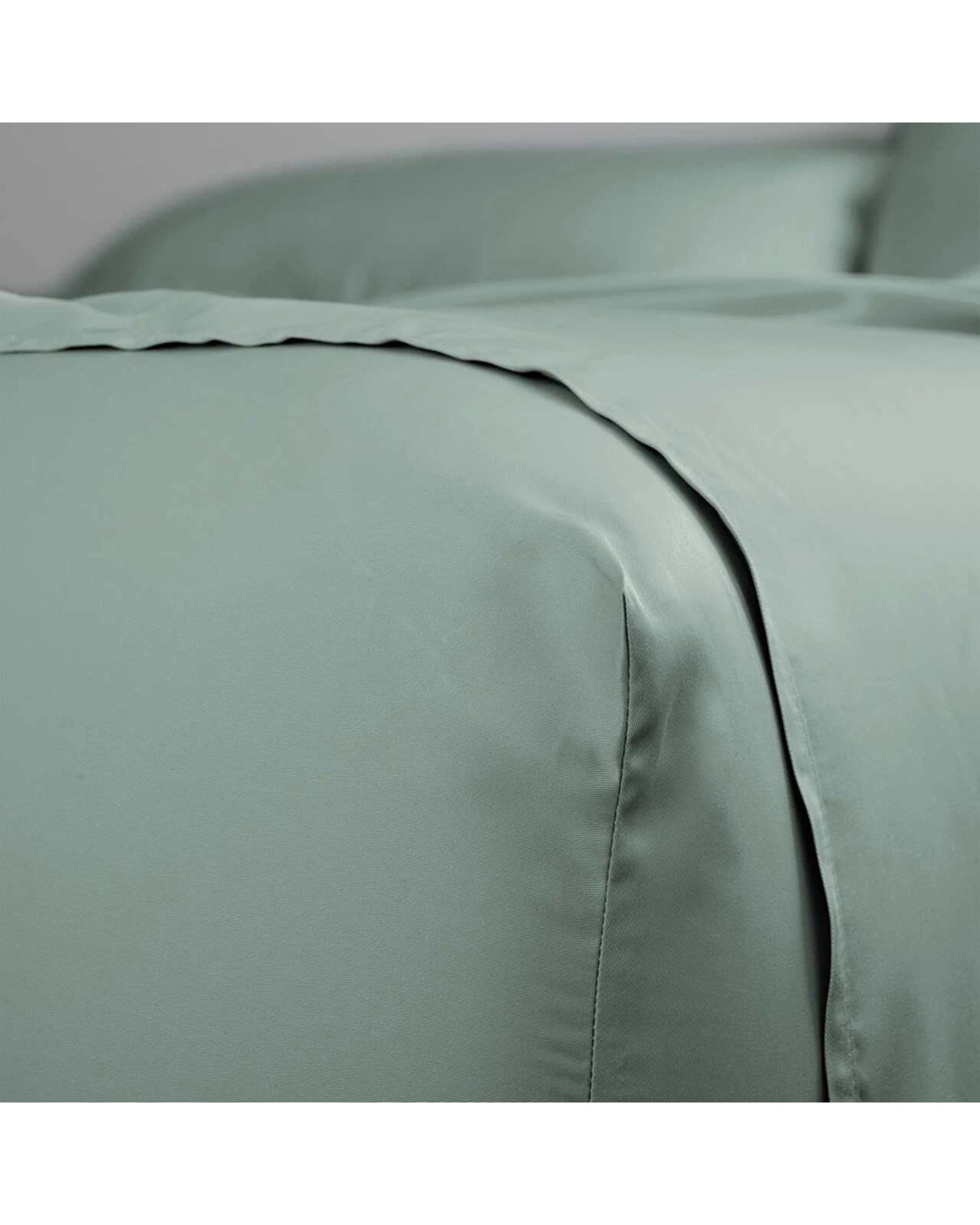 3 Canningvale Luxury Lustro Bamboo Viscose Bed Sheet Set Moss - Super King Bed - Green, 3 of 4