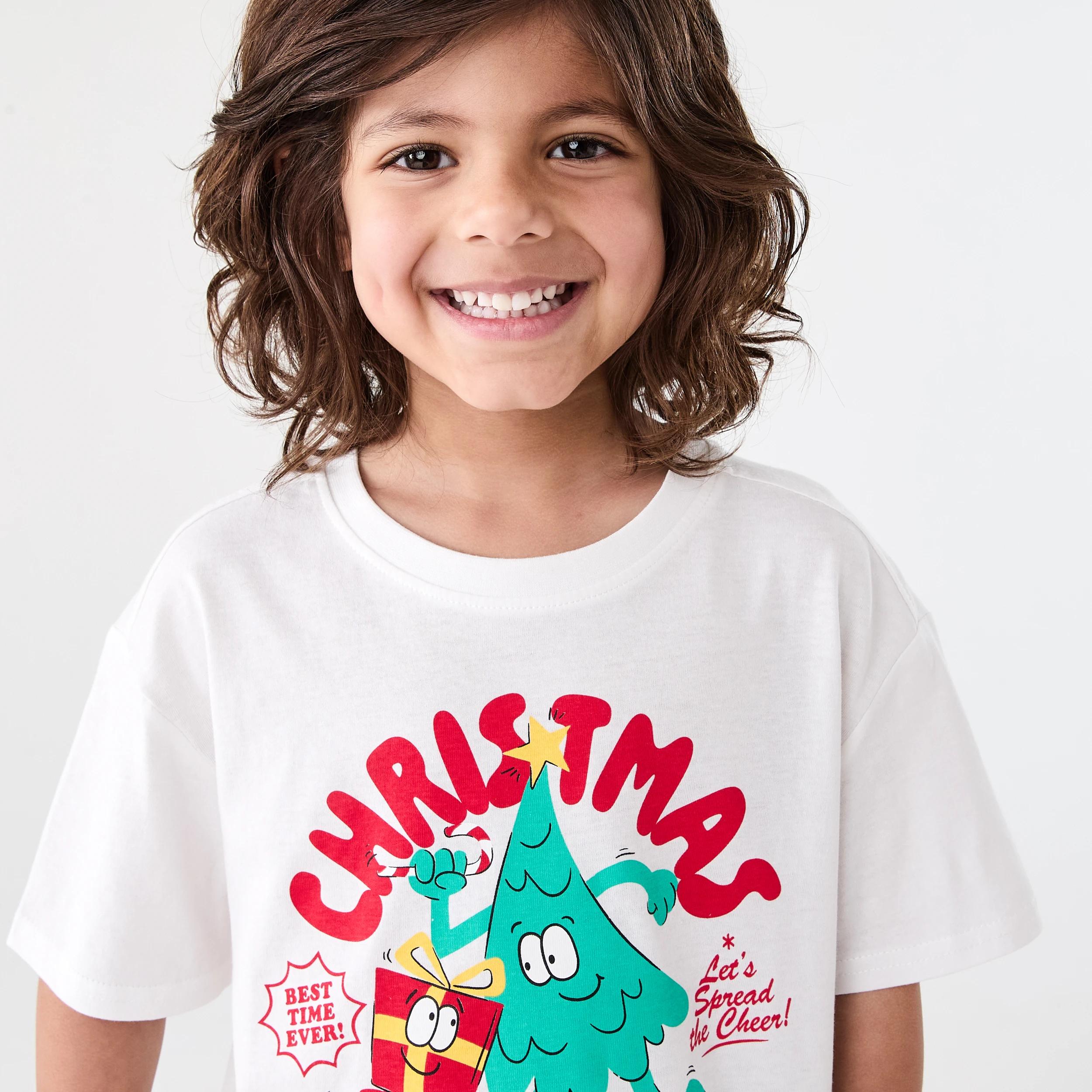 3 Christmas Print T-shirt Wht Xmas, 3 of 6