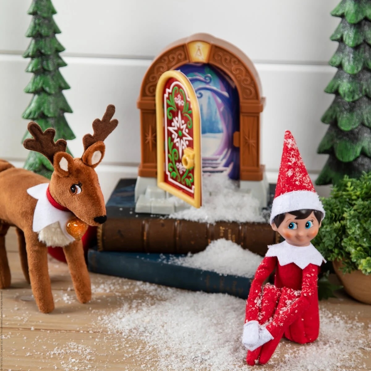 6 6 Piece Santaverse: The Elf on the Shelf - Elf Door, 6 of 8
