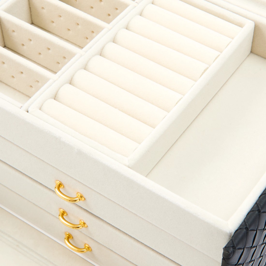 7 Black Weave Jewellery Case, 7 of 10