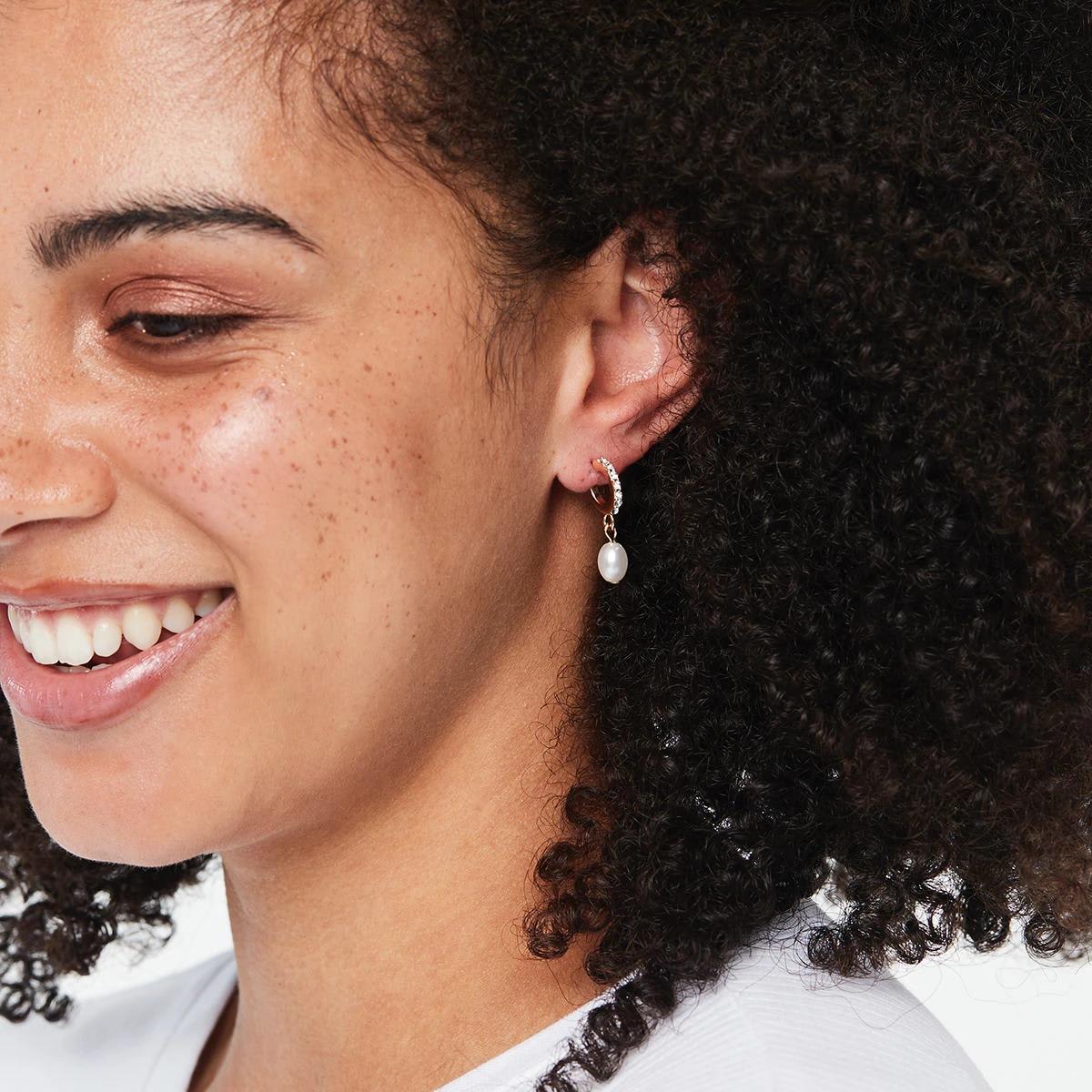 4 6 Pack Faux Pearl Hoop Earrings - Gold Tone Pearl, 4 of 5