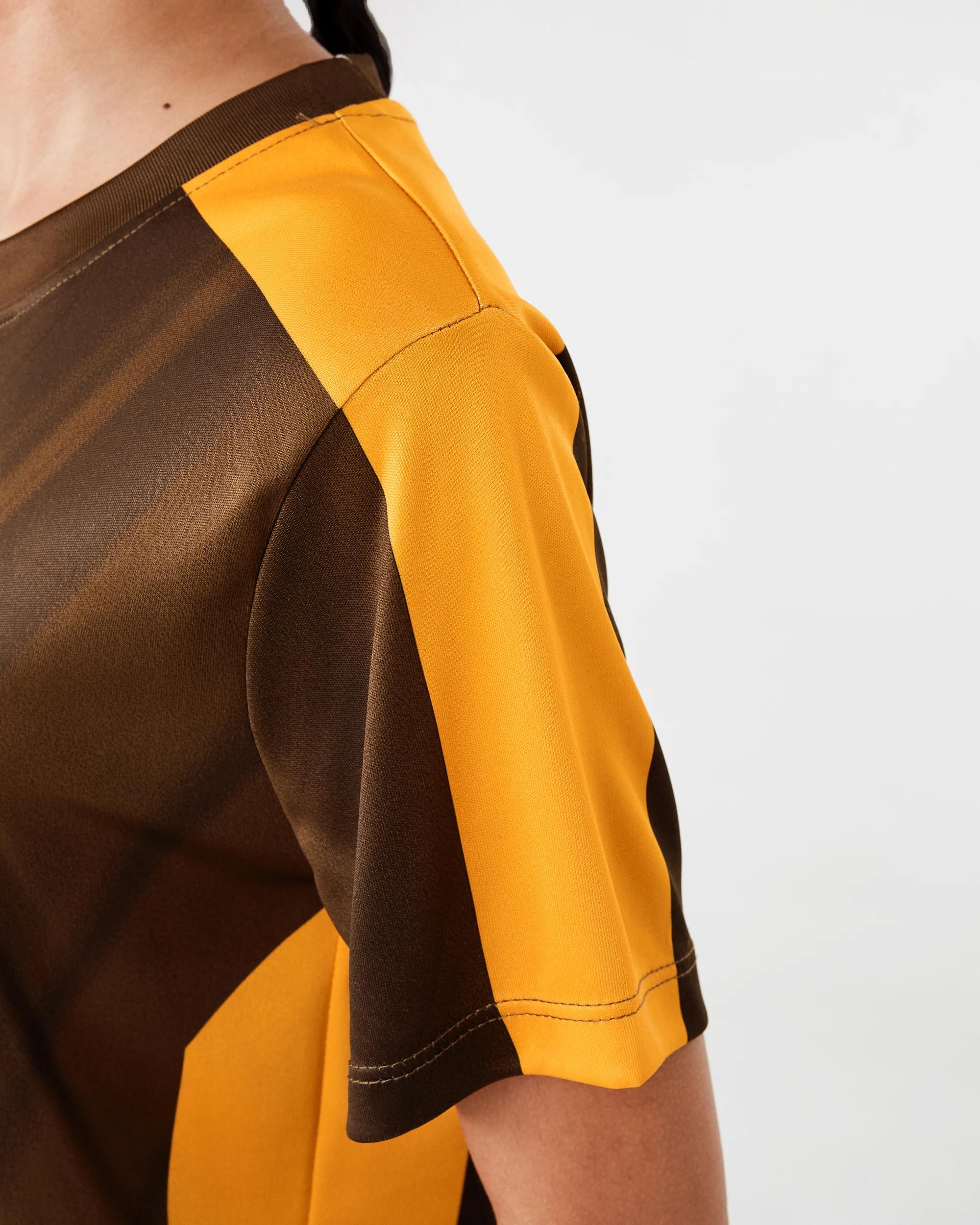 6 Official AFL Youth Training T-shirt Hawthorn, 6 of 8