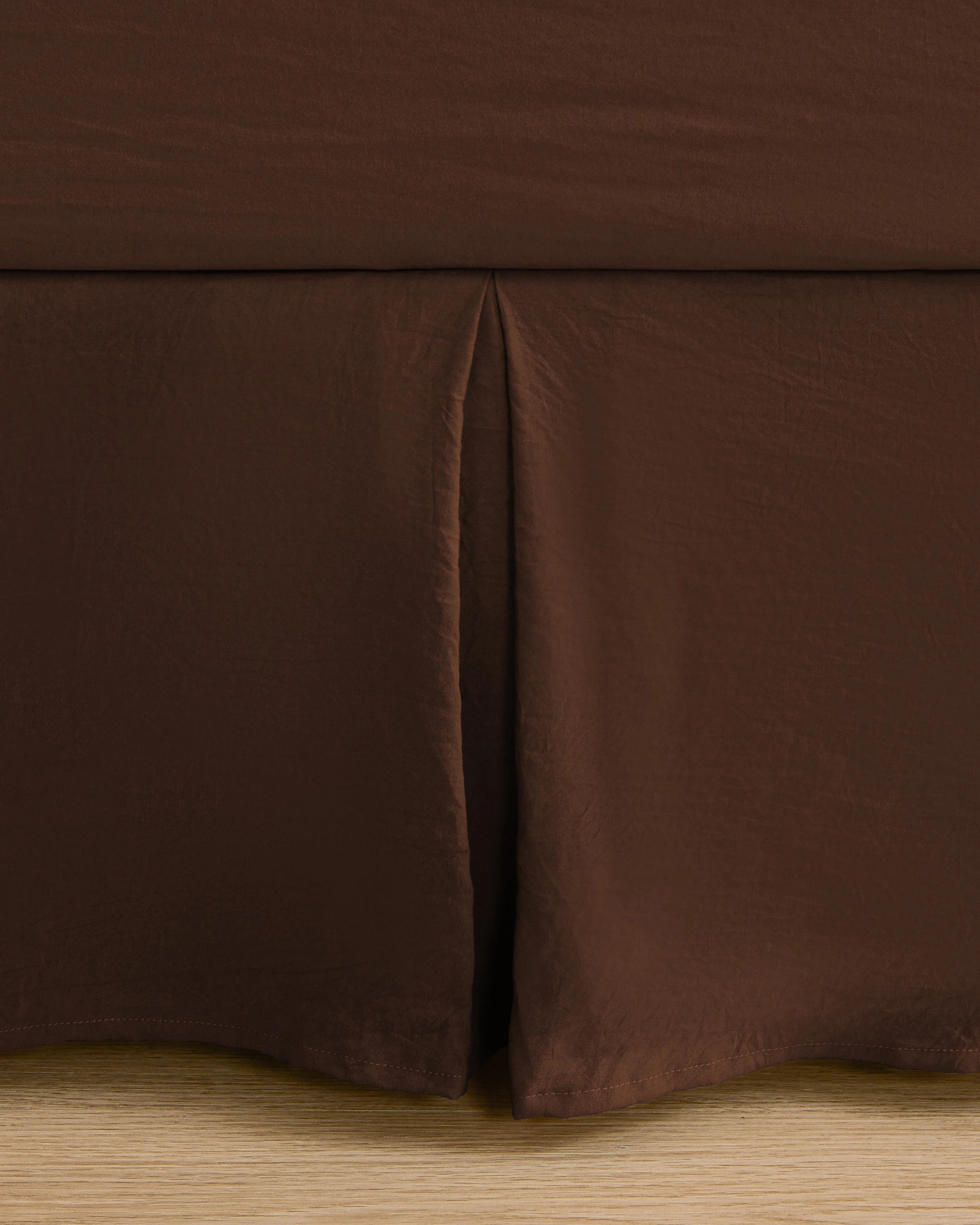 4 Dreamaker Superfine Washed Microfibre Pleated Valance - Queen Bed - Chocolate, 4 of 7