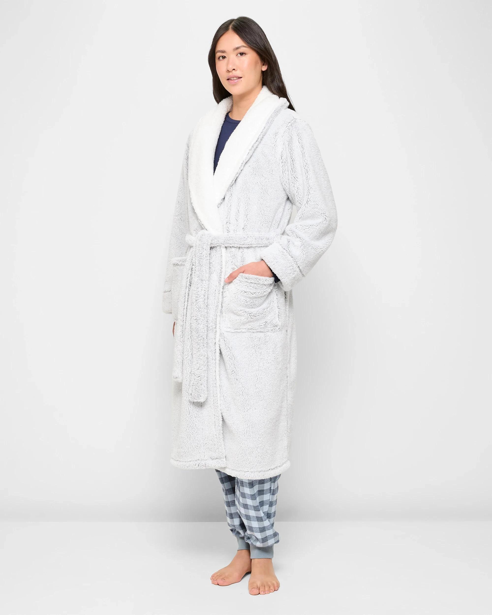 5 Target Woman Sherpa Collared Sleep Robe GREY, 5 of 5