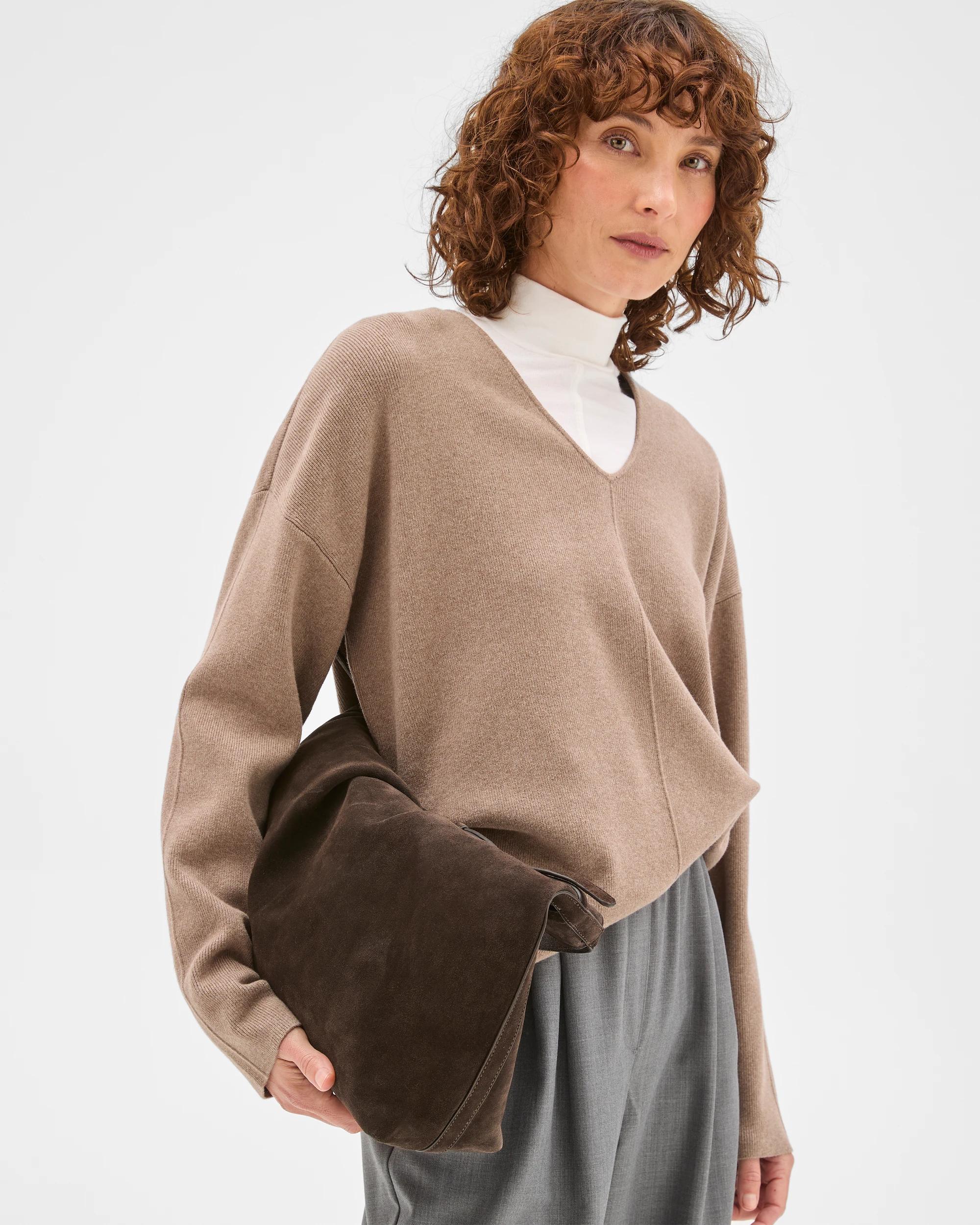 1 Preview Australian Cotton Blend Polished V-Neck Jumper MOON GREY, 1 of 7