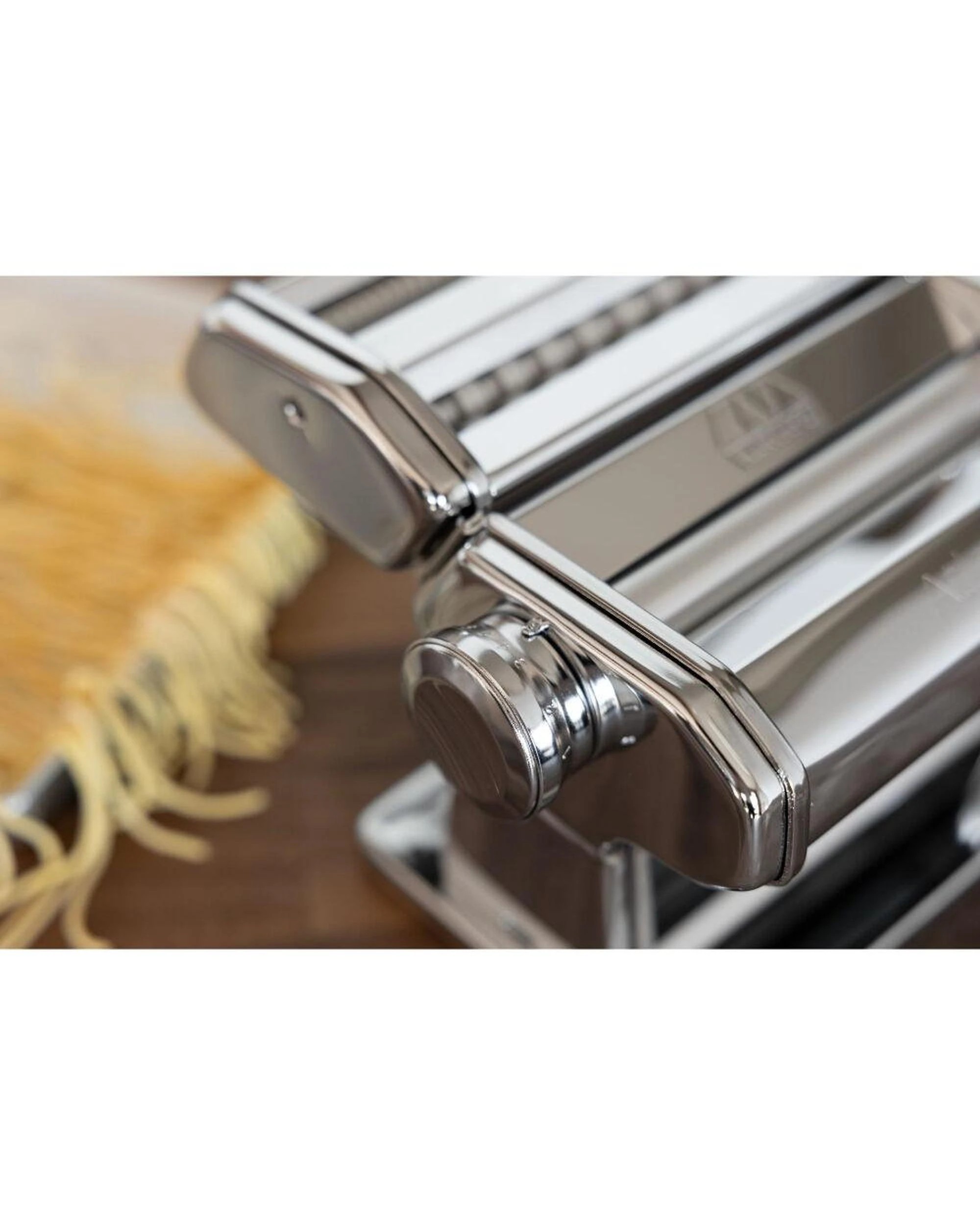 4 Marcato Atlas Plus Adjustable Pasta Machine Made in Italy, 4 of 5