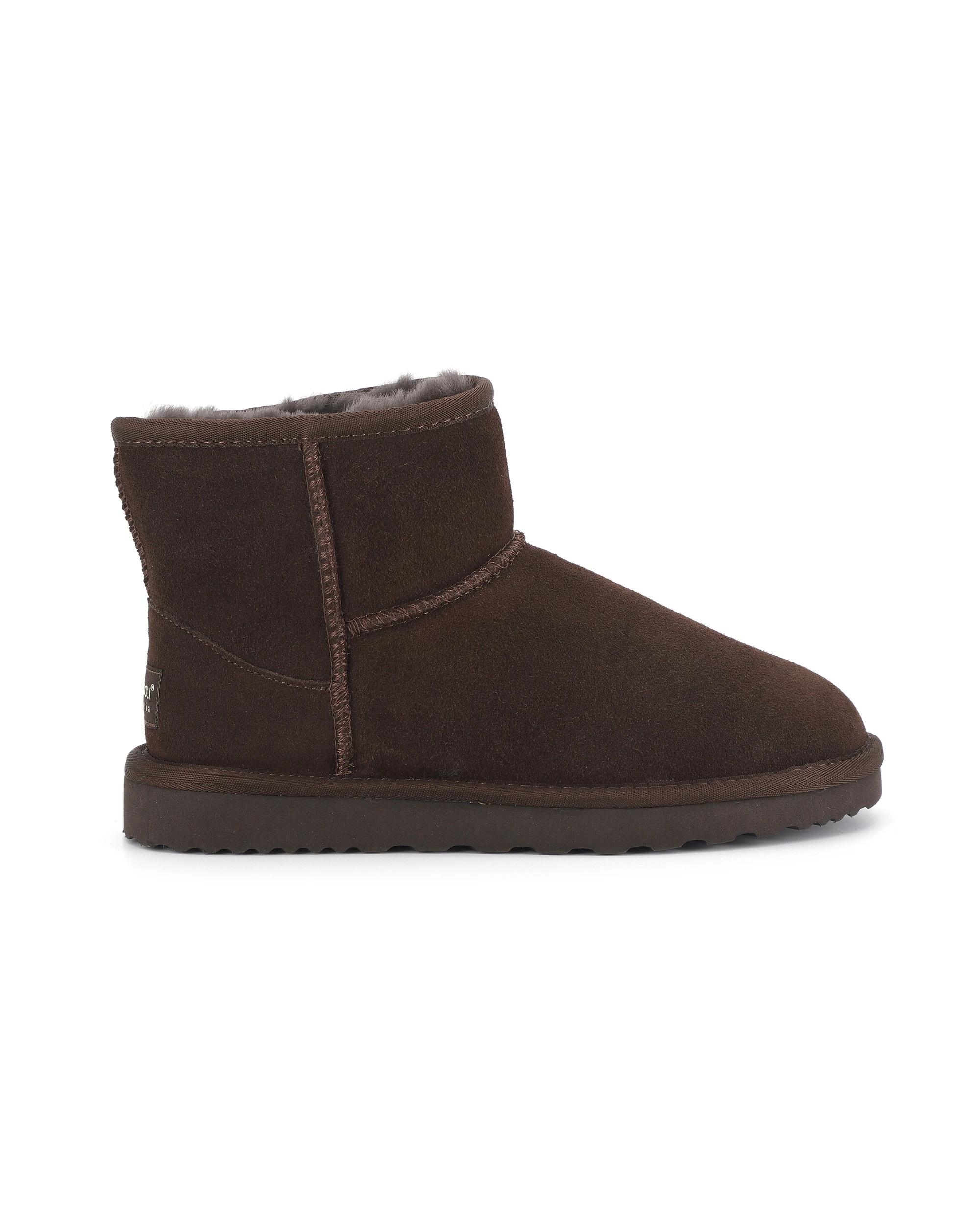 1 AUS WOOLI Signature Short Sheepskin Ankle UGG Boots CHOCOLATE, 1 of 6
