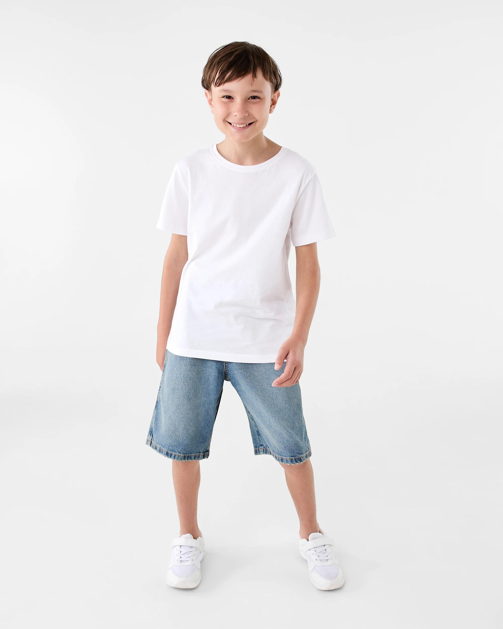 6 Longline Denim Shorts Dirty Wash, 6 of 7