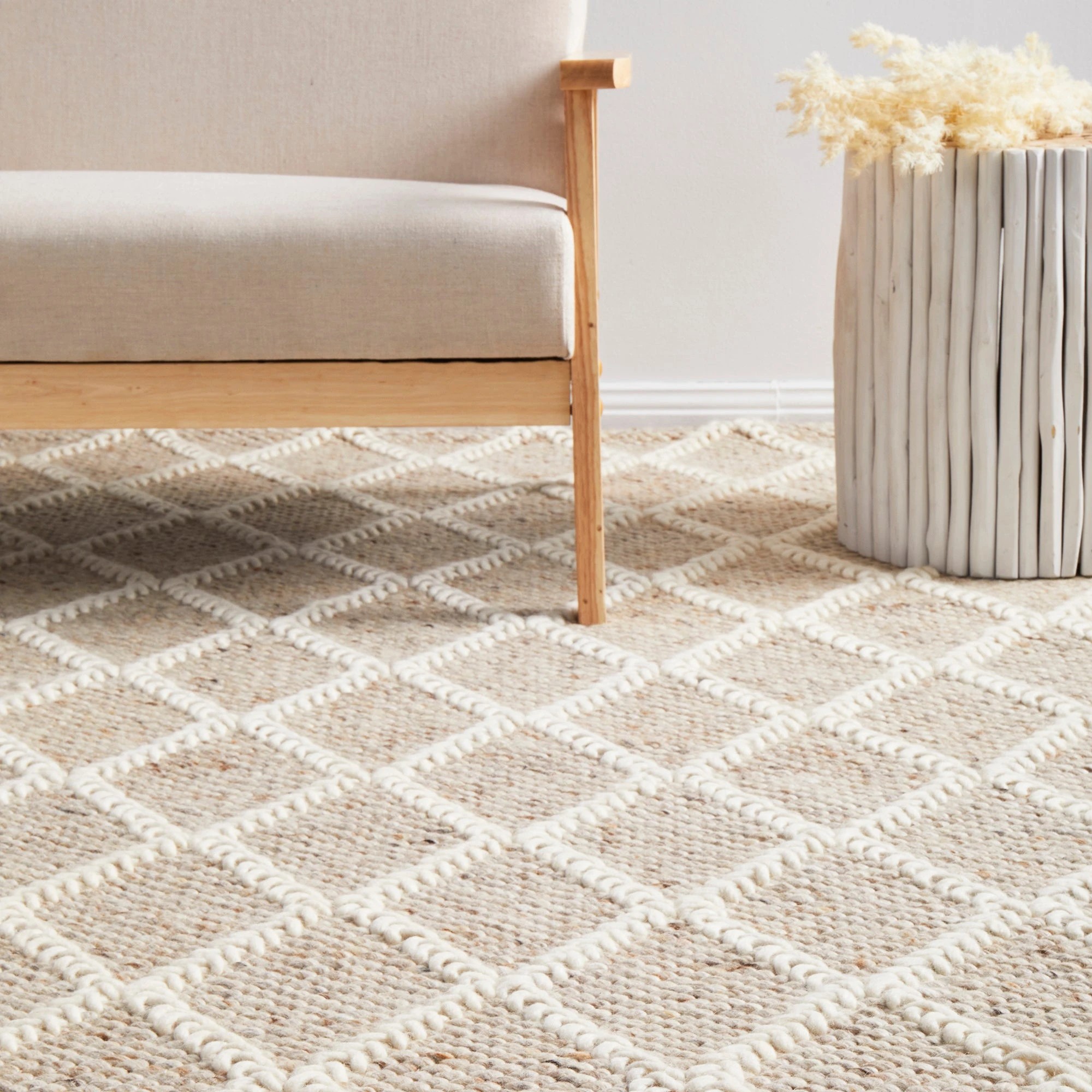 8 Common Ground Rugs Valor 320x230cm - Extra Large Hand Loomed Rug - Beige, 8 of 9