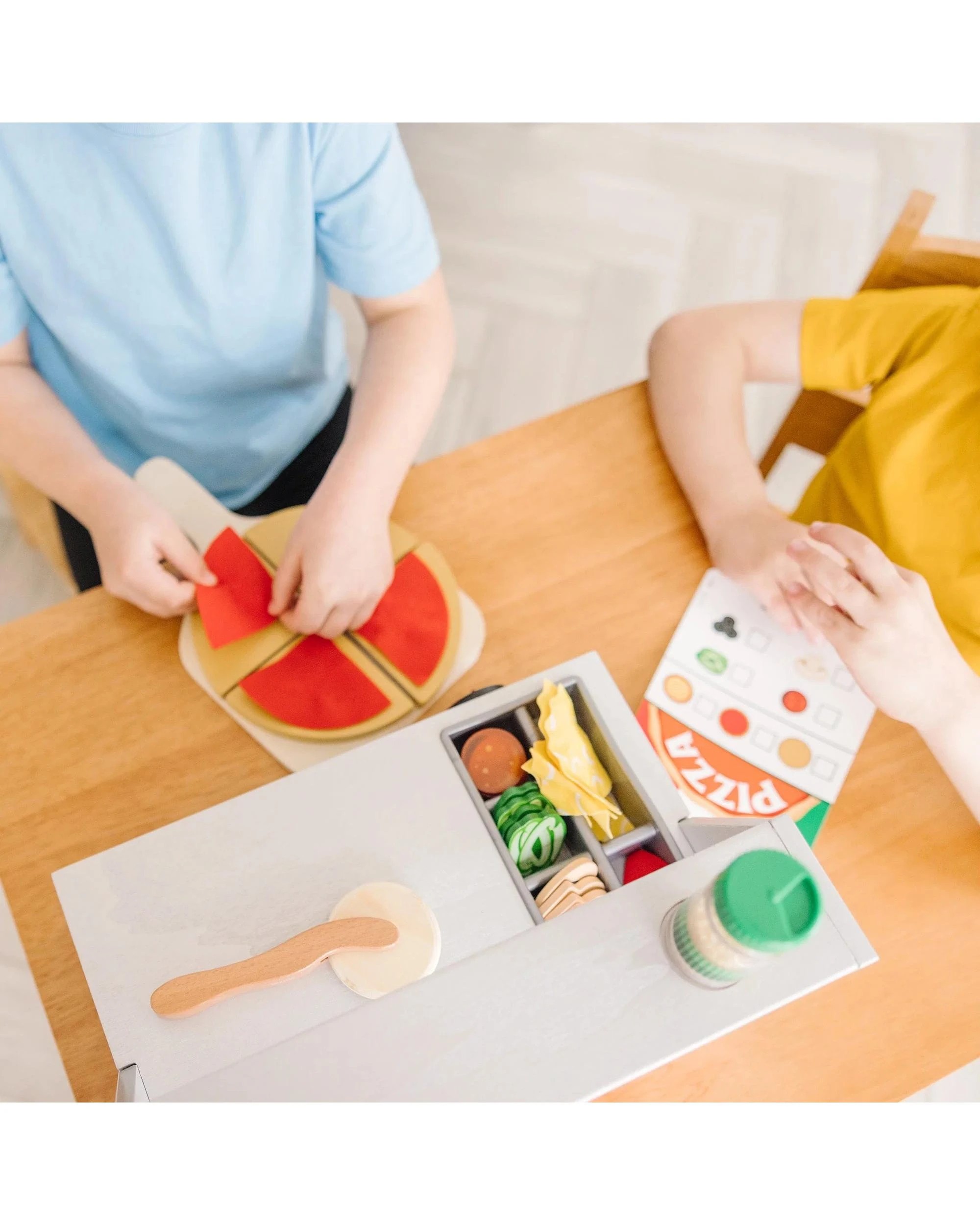 5 Melissa and Doug Top and Bake Pizza Counter Playset, 5 of 9