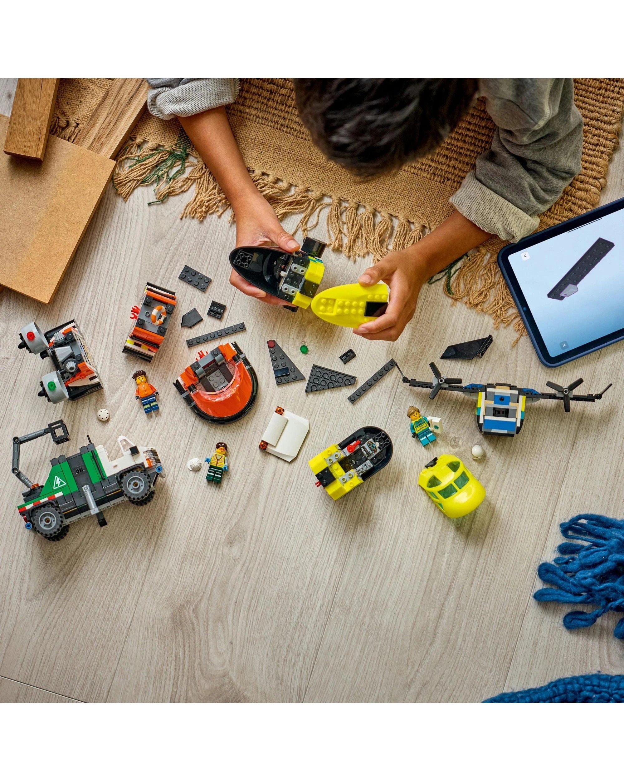 6 LEGO City: Airplane, Service Truck and Hovercraft Remix - 60505, 6 of 10