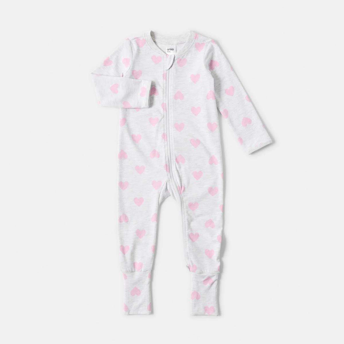 1 Turn Cuff Coverall Wht Heart, 1 of 3