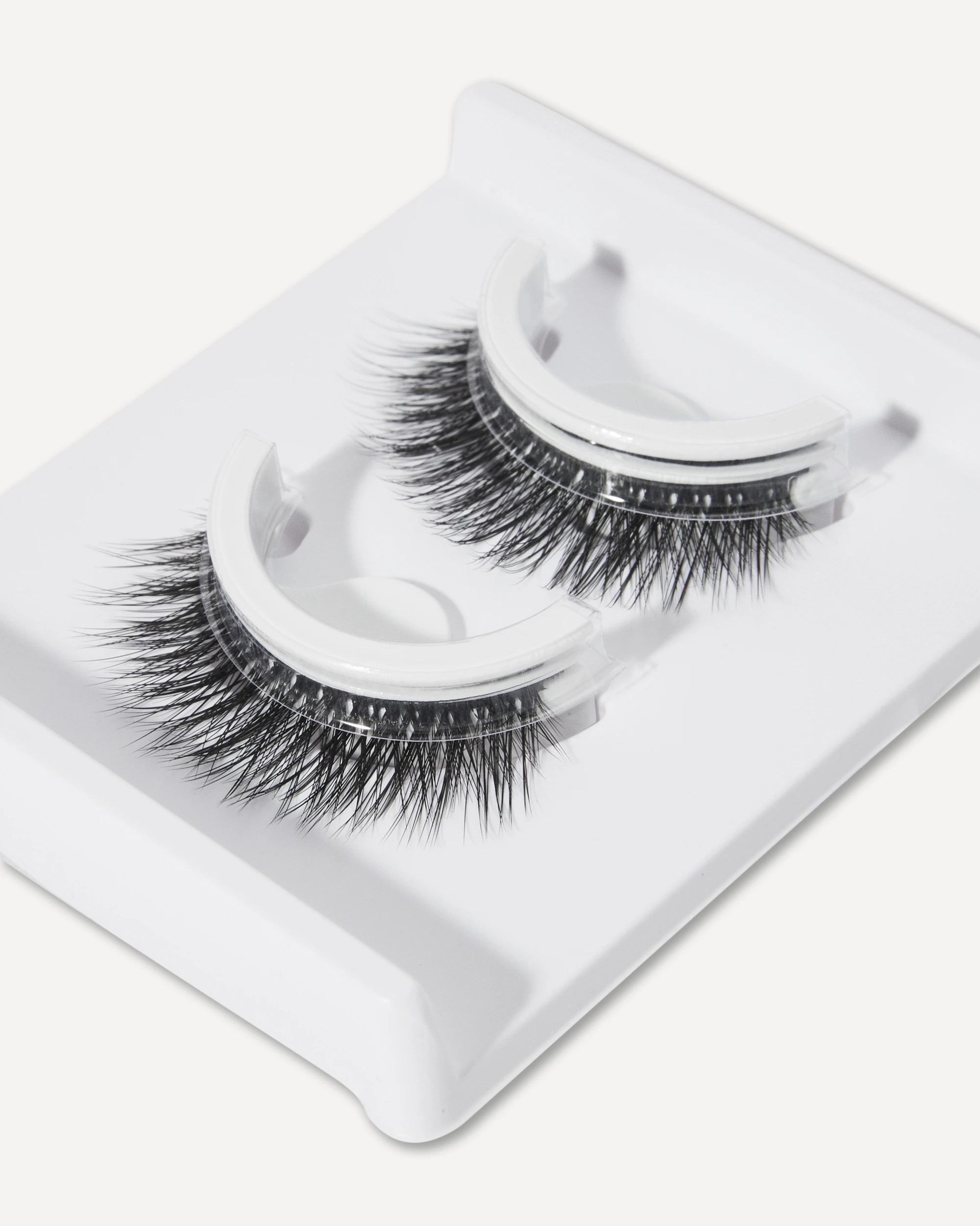 4 OXX Beauty Pre-glued False Lashes - No. 315, 4 of 5