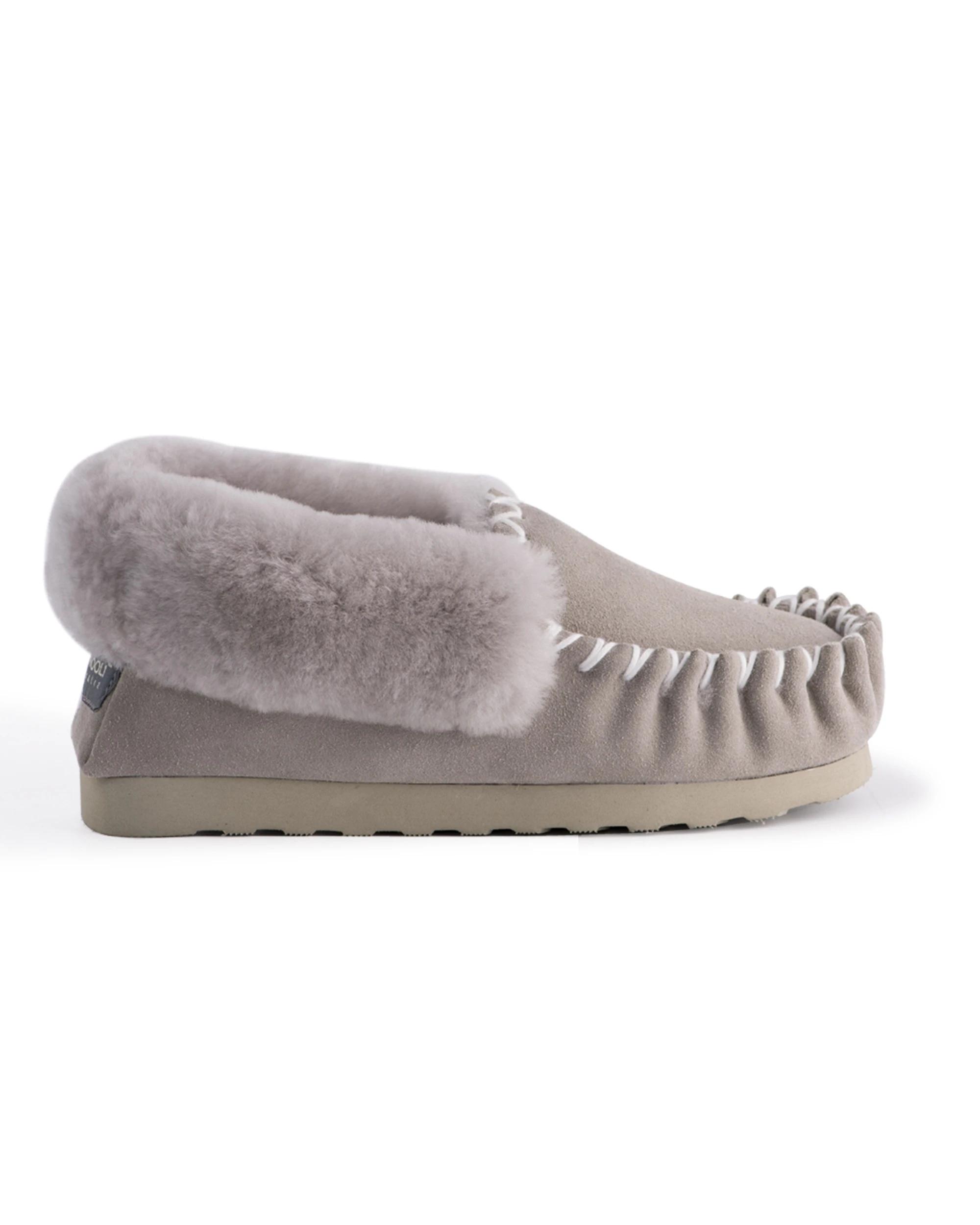 2 AUS WOOLI Hand Stitched Womens Sheepskin Moccasin LIGHTGREY, 2 of 7