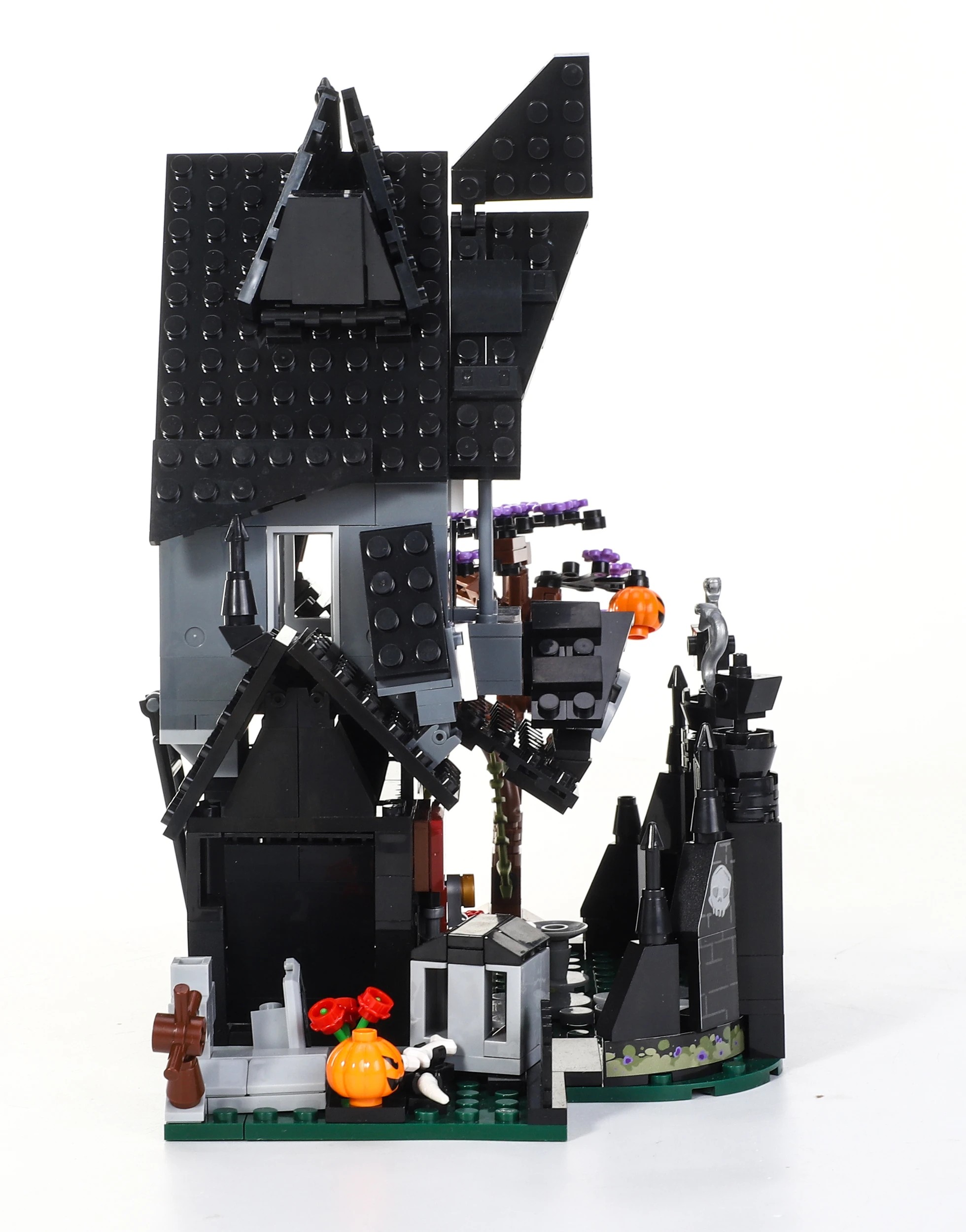 6 454 Pieces Mini Blocks: Haunted Mansion, 6 of 10
