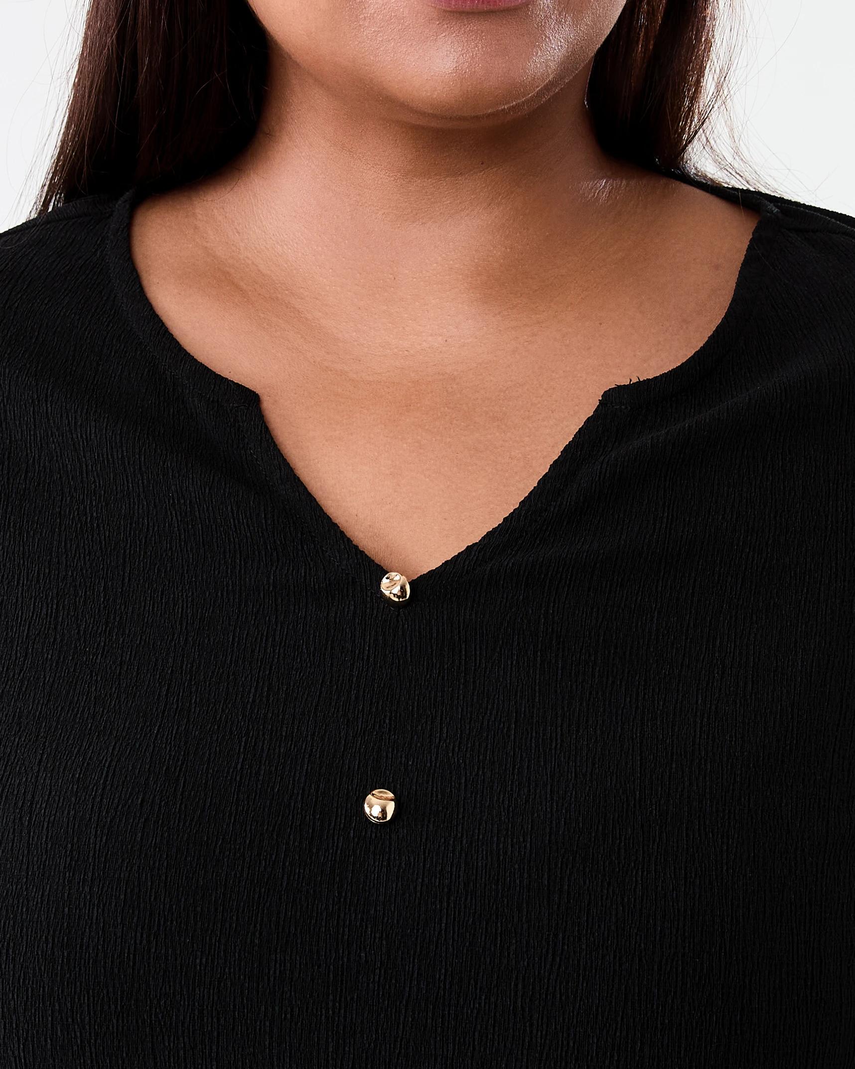 5 Curve Long Sleeve Textured Button Top Black, 5 of 6