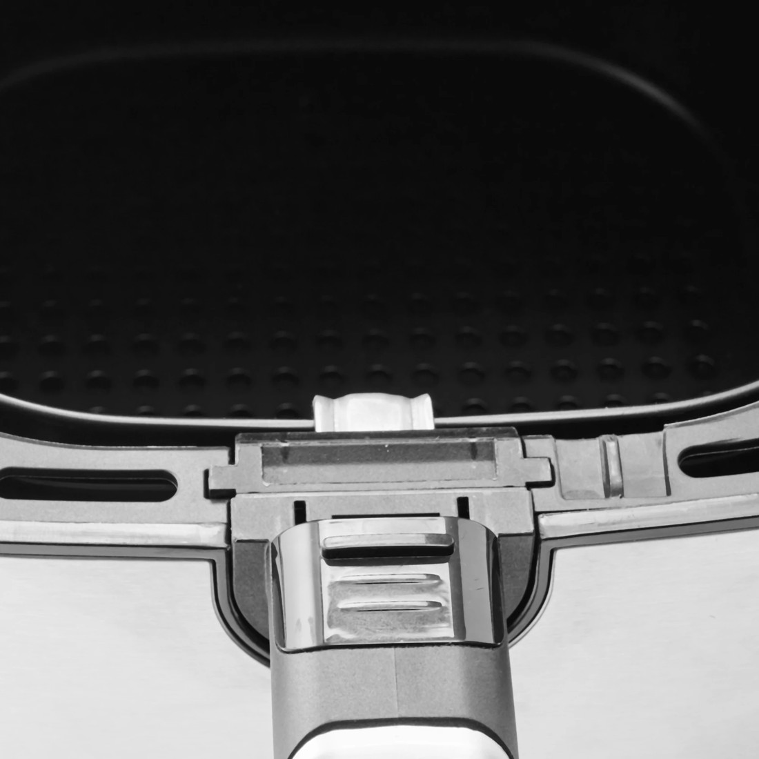 7 5L Air Fryer - Silver Look, 7 of 8