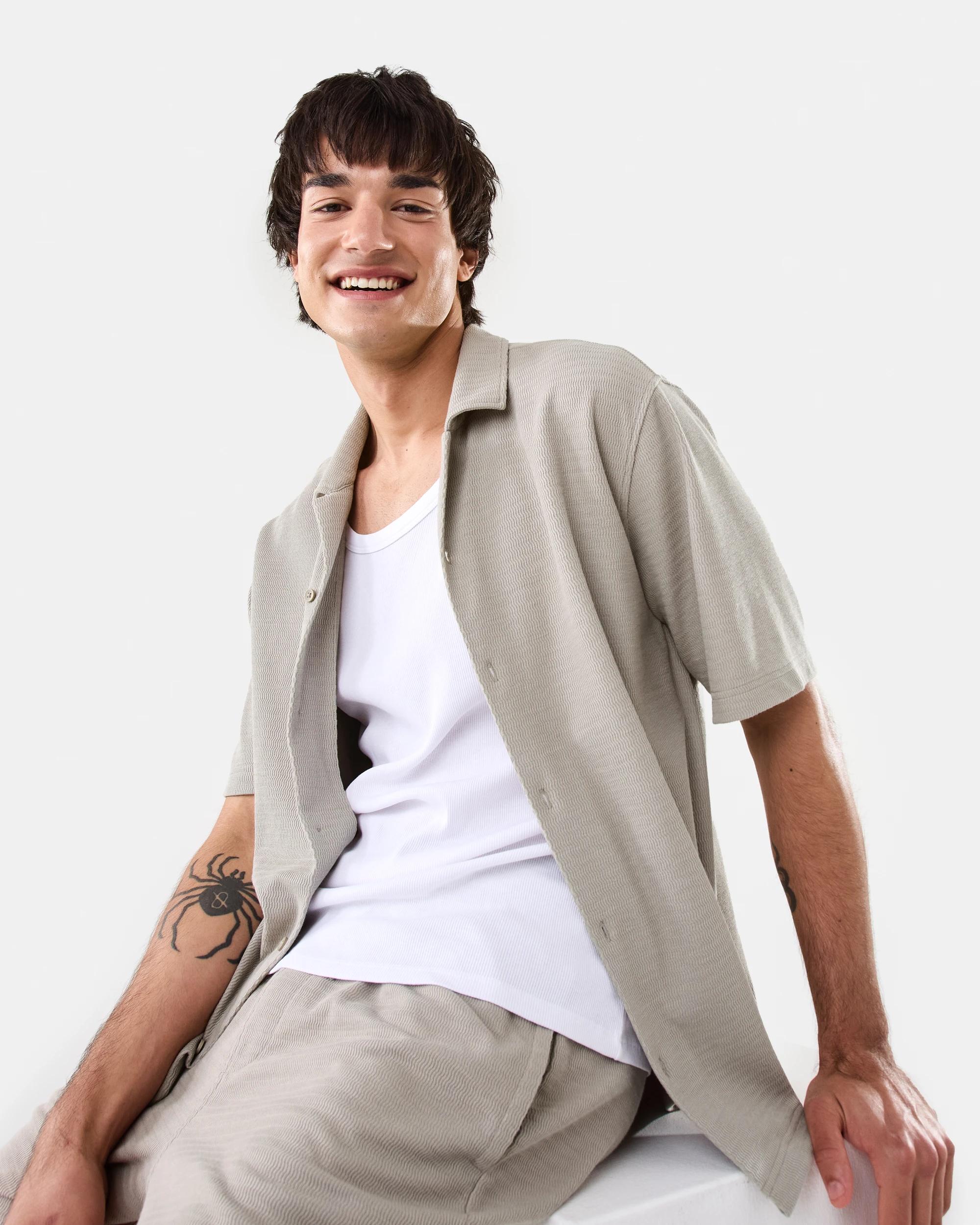 8 Short Sleeve Textured Shirt Bge Khaki, 8 of 10